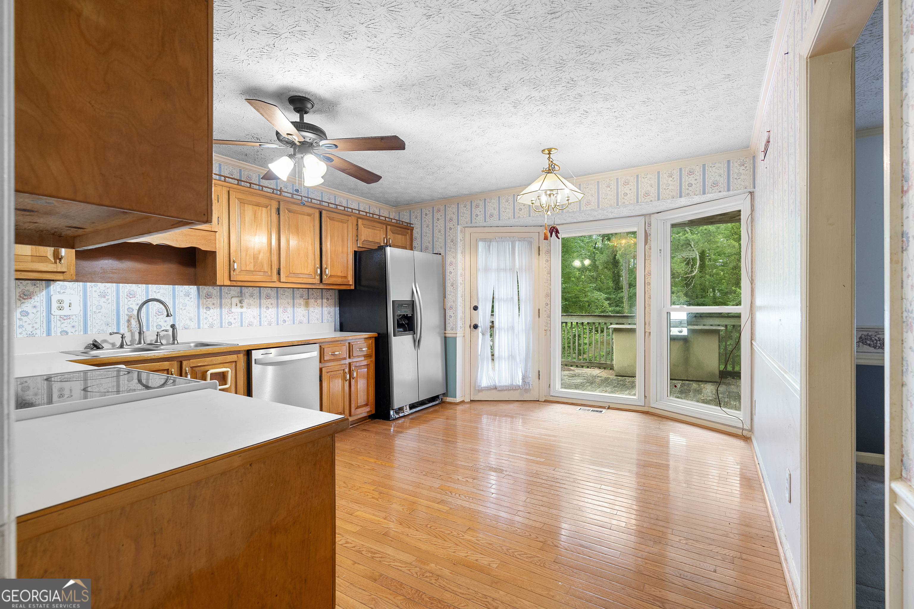 531 Gregory Lane