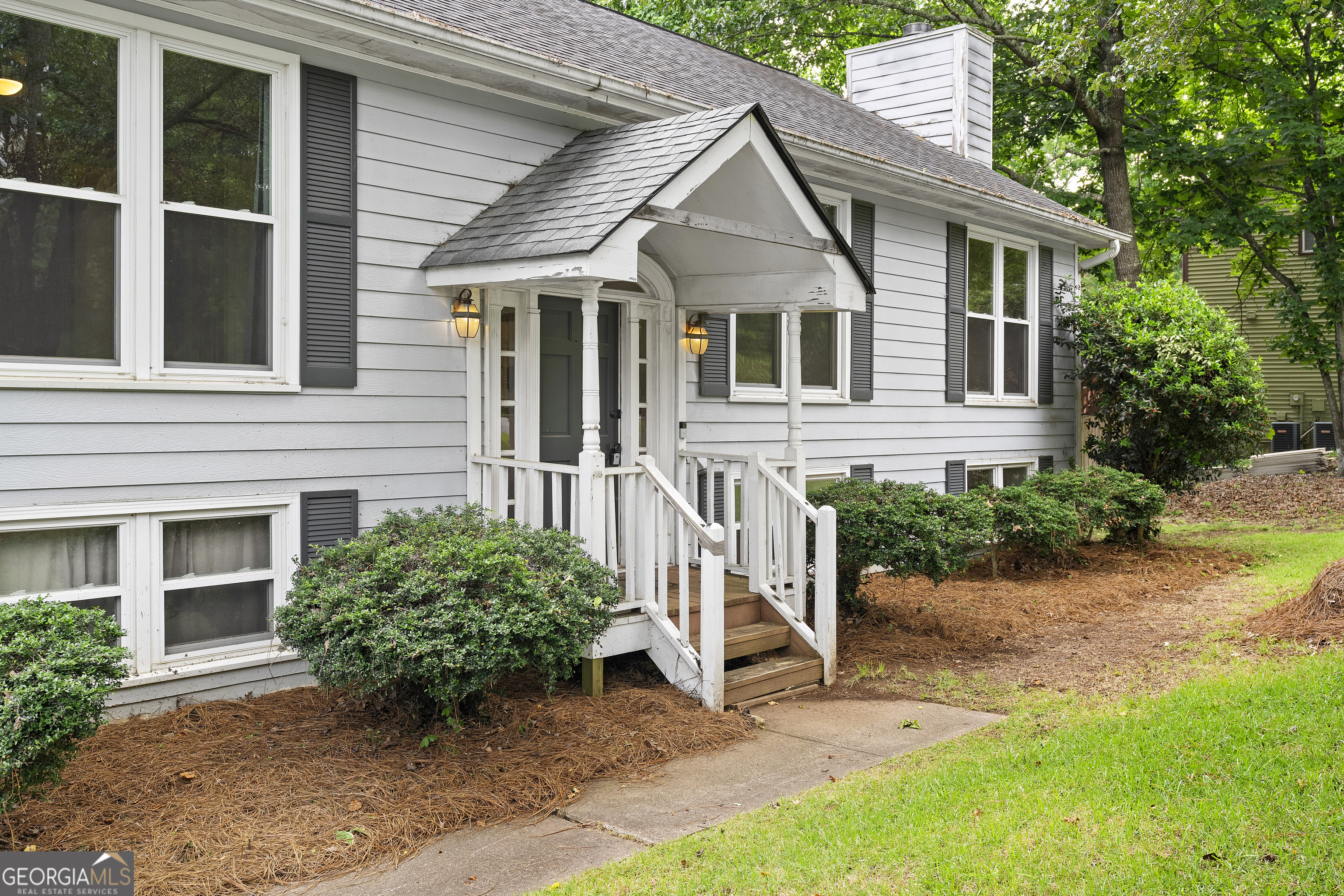 531 Gregory Lane