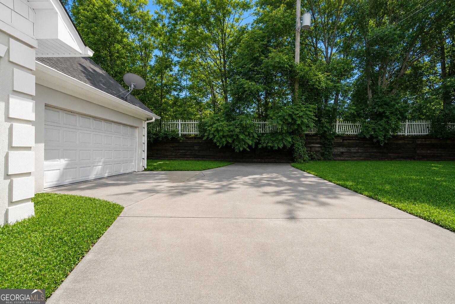51 Pine Avenue