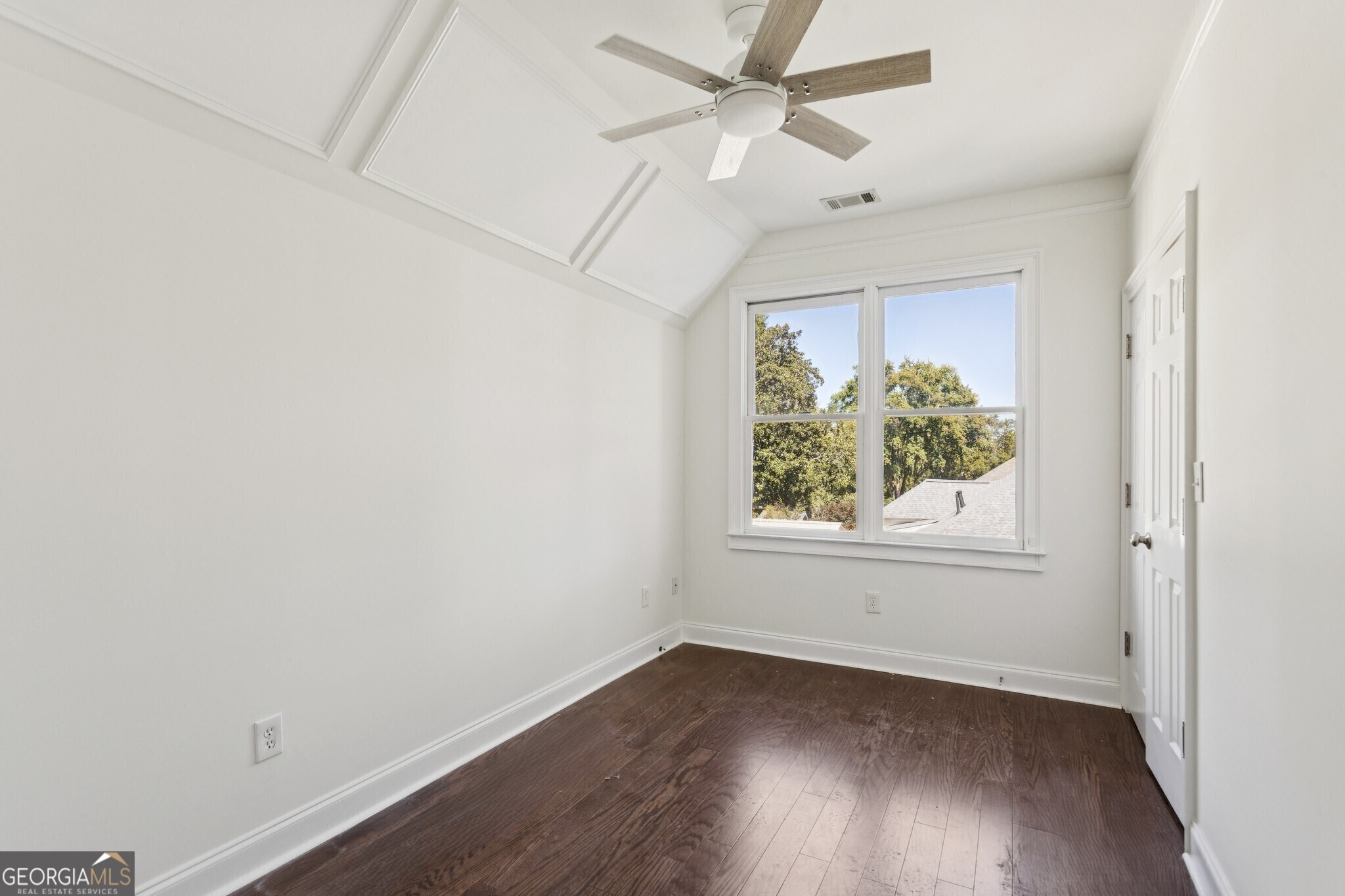 546 Highland Avenue NE