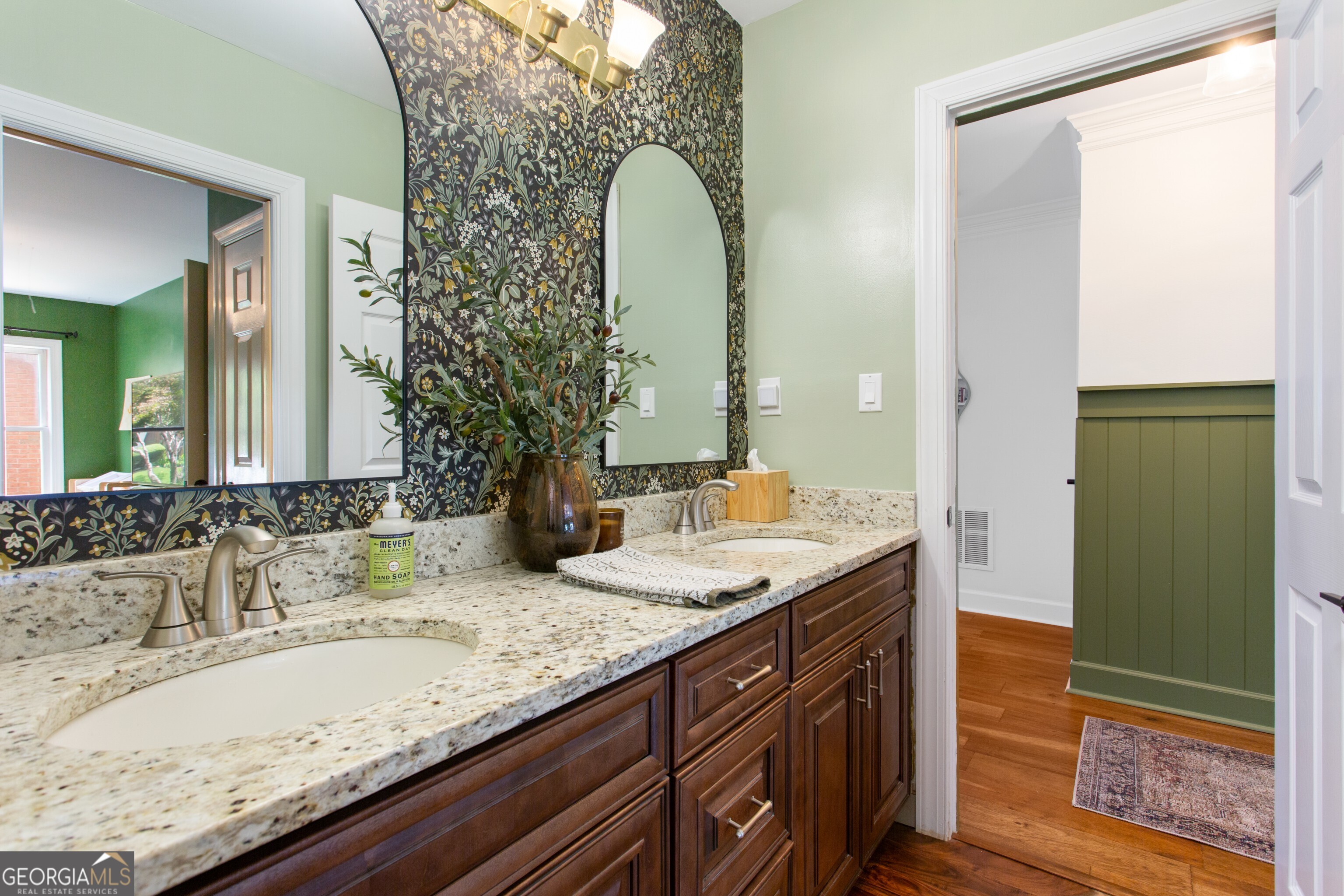 3712 Wedgewood Chase