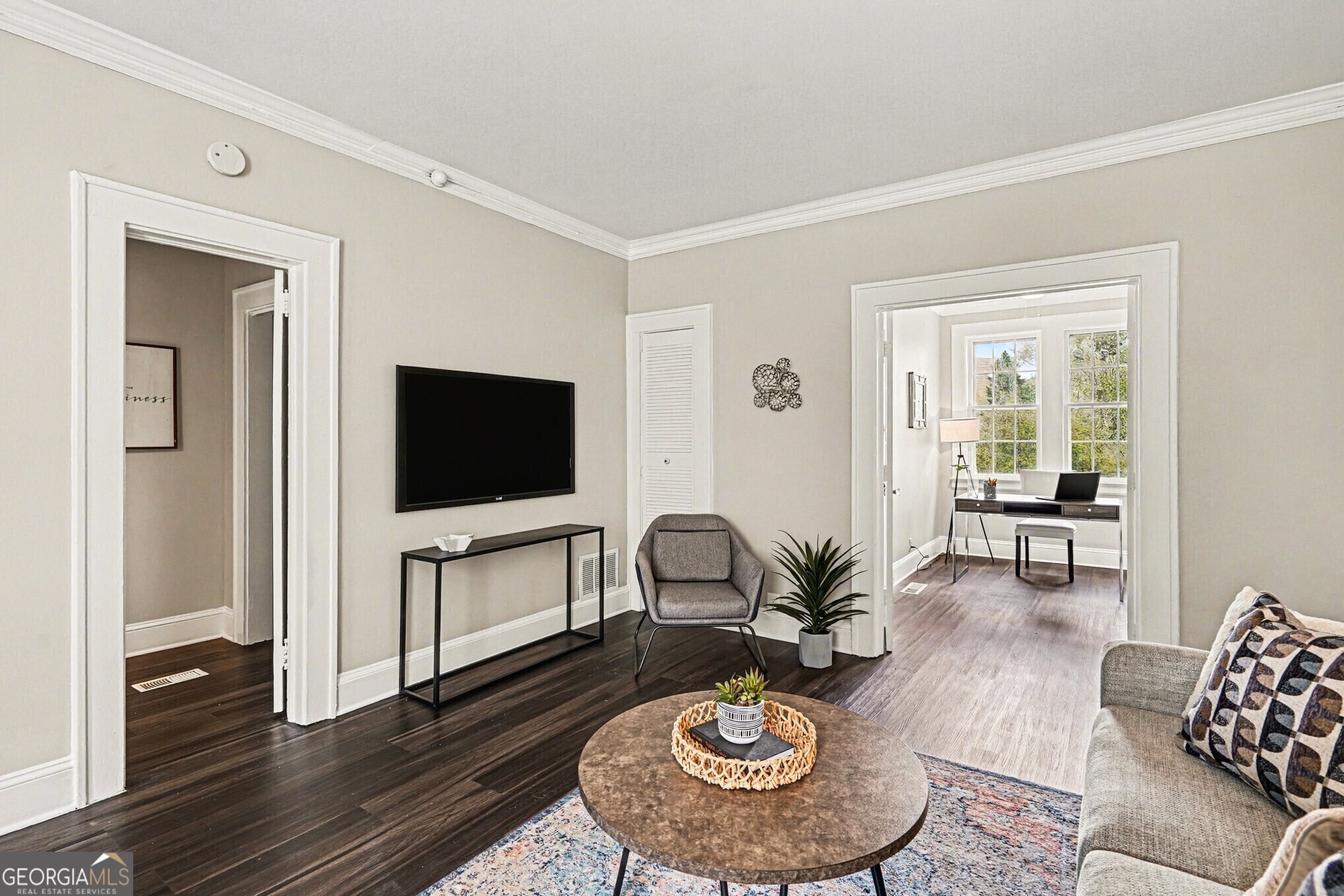 21 Peachtree Memorial Drive NW # 8A
