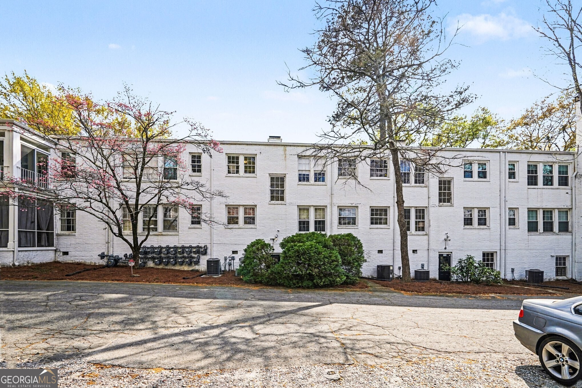 21 Peachtree Memorial Drive NW # 8A