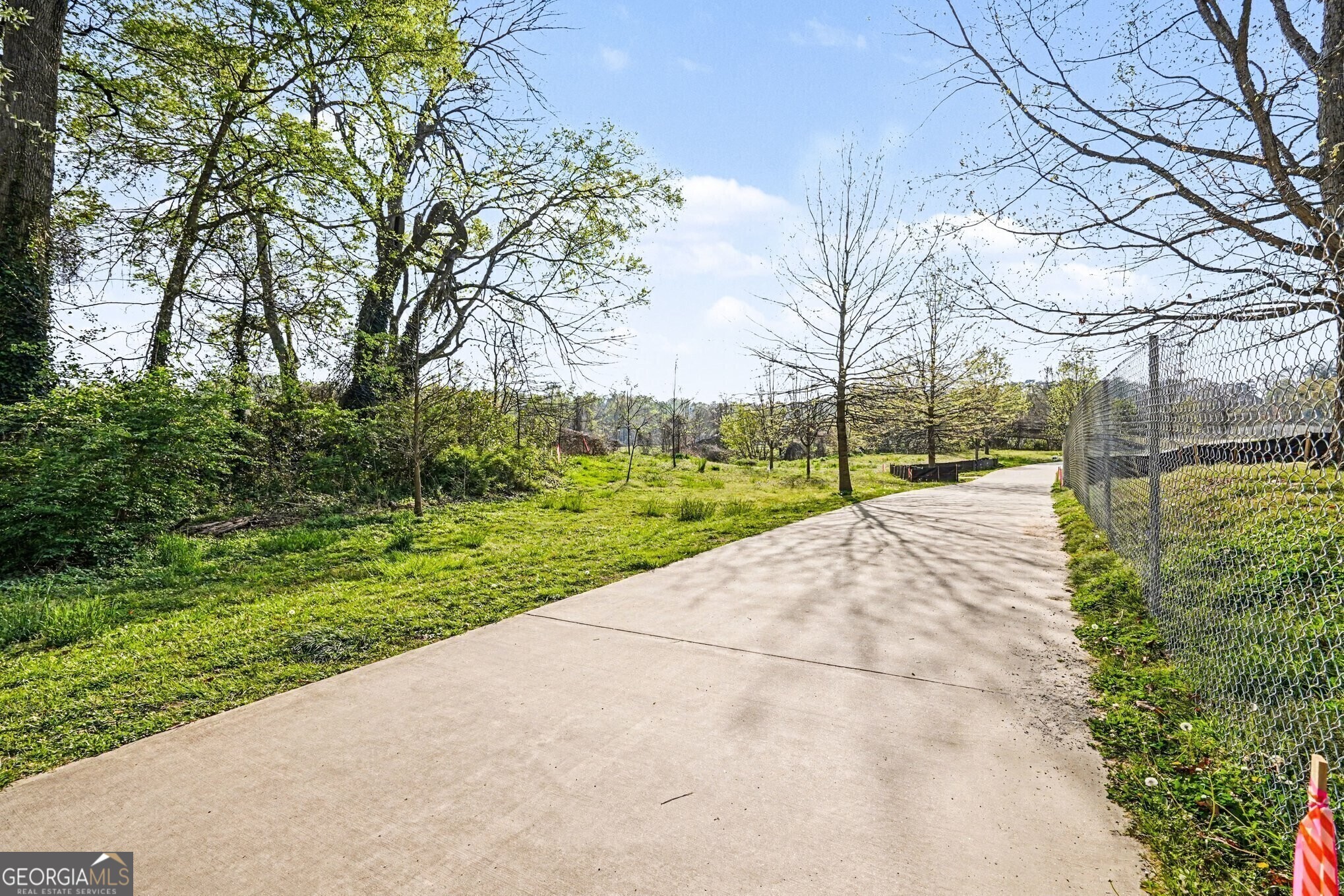 21 Peachtree Memorial Drive NW # 8A