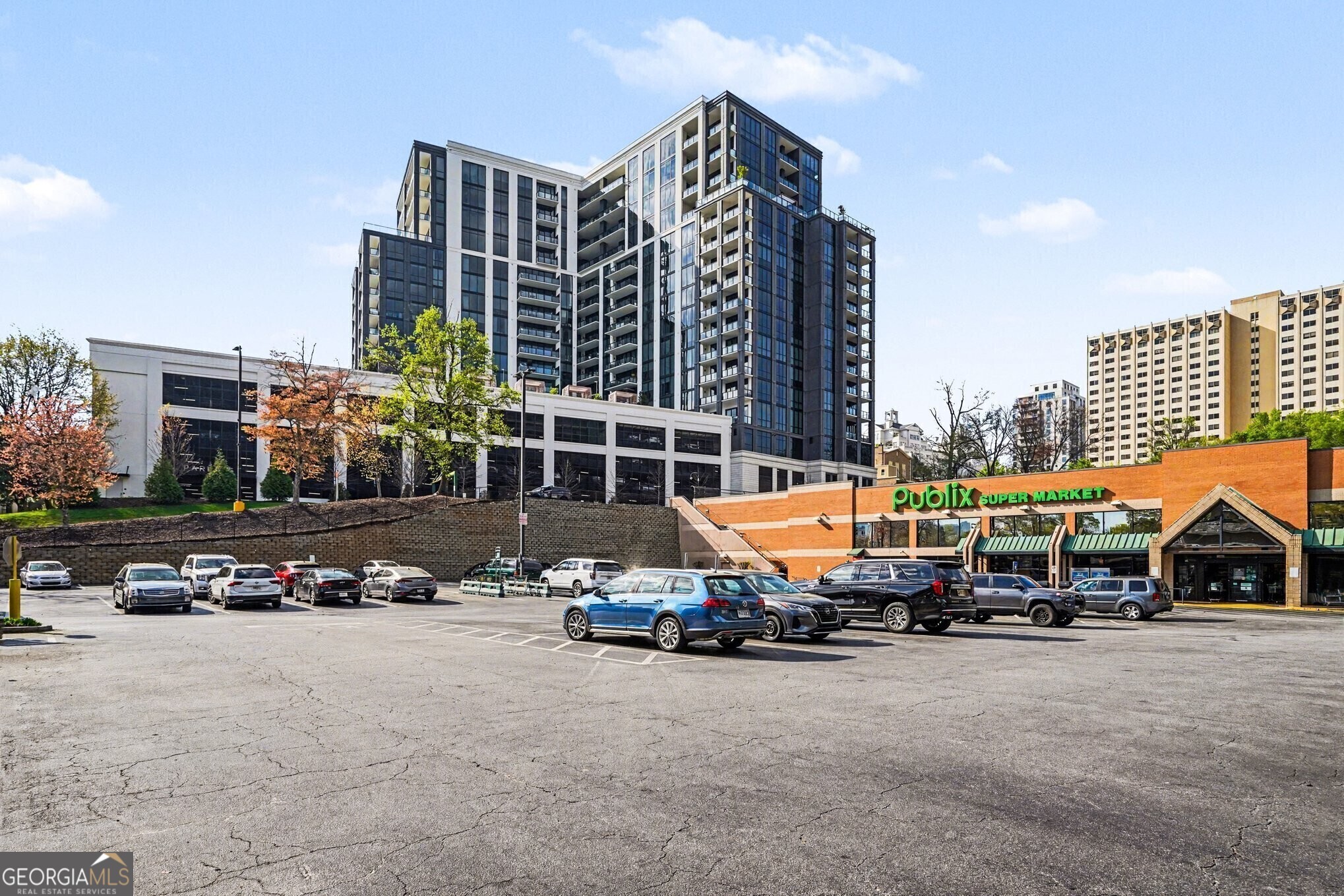21 Peachtree Memorial Drive NW # 8A