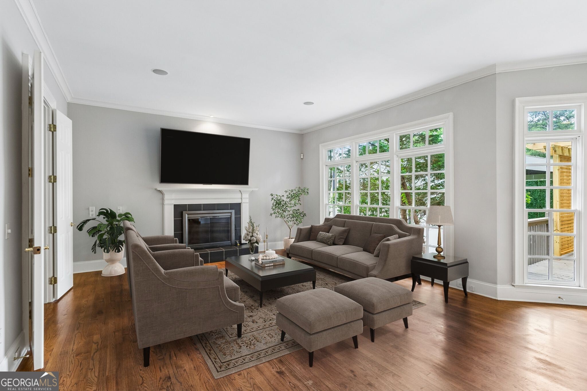 2181 McKinley Road NW