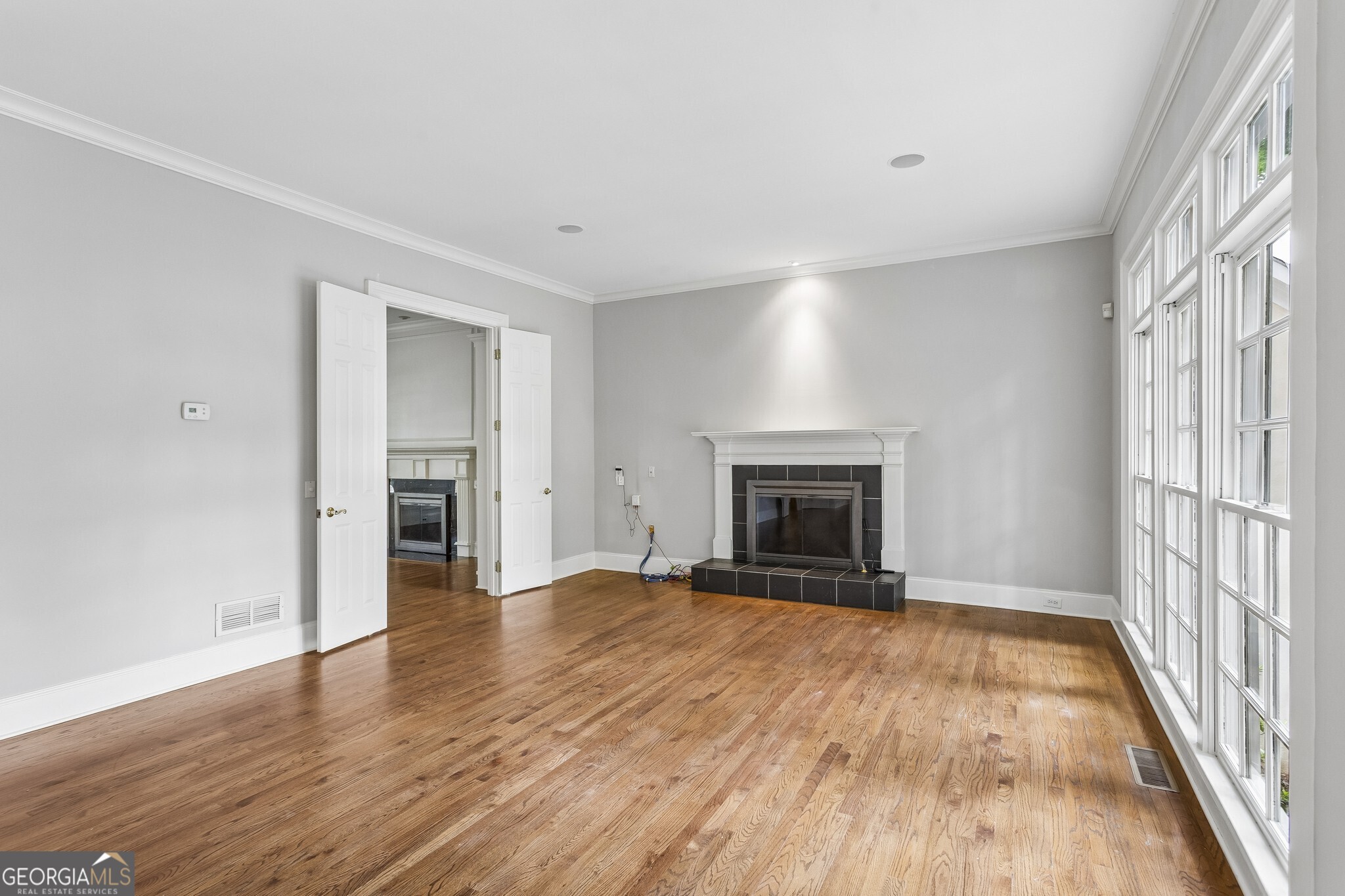 2181 McKinley Road NW