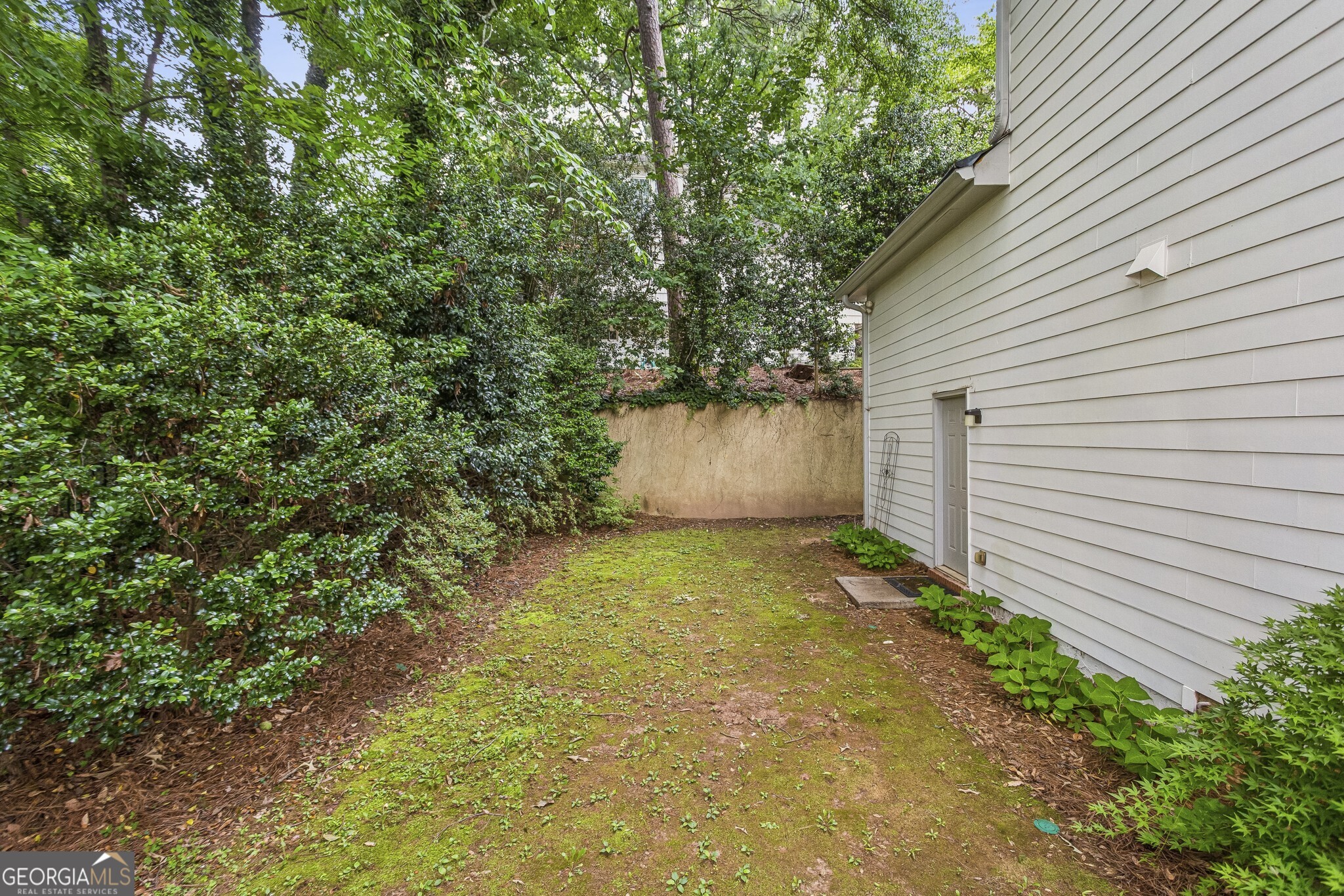 2181 McKinley Road NW