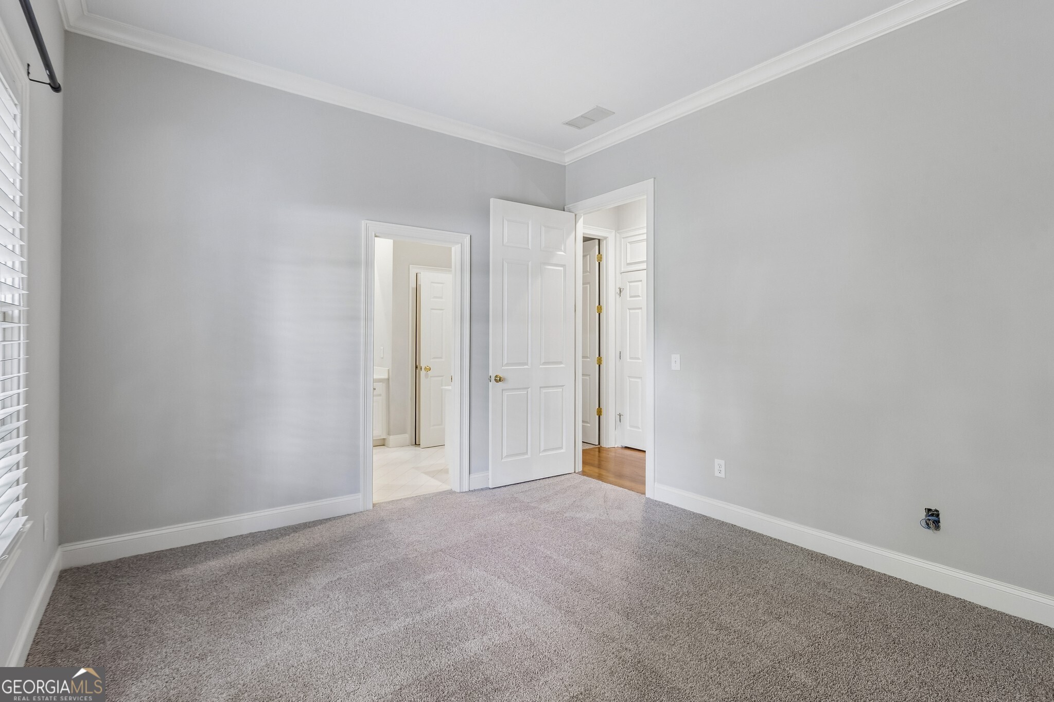 2181 McKinley Road NW