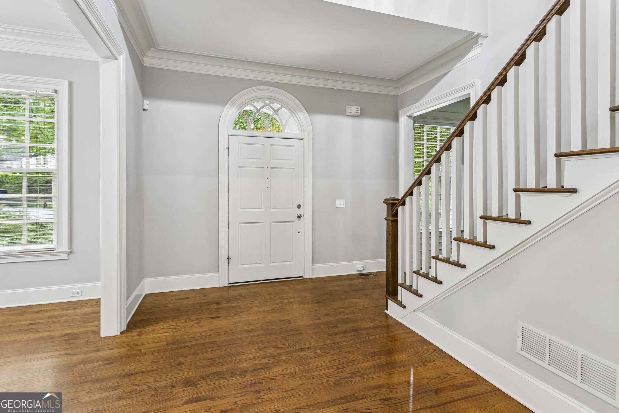 2181 McKinley Road NW