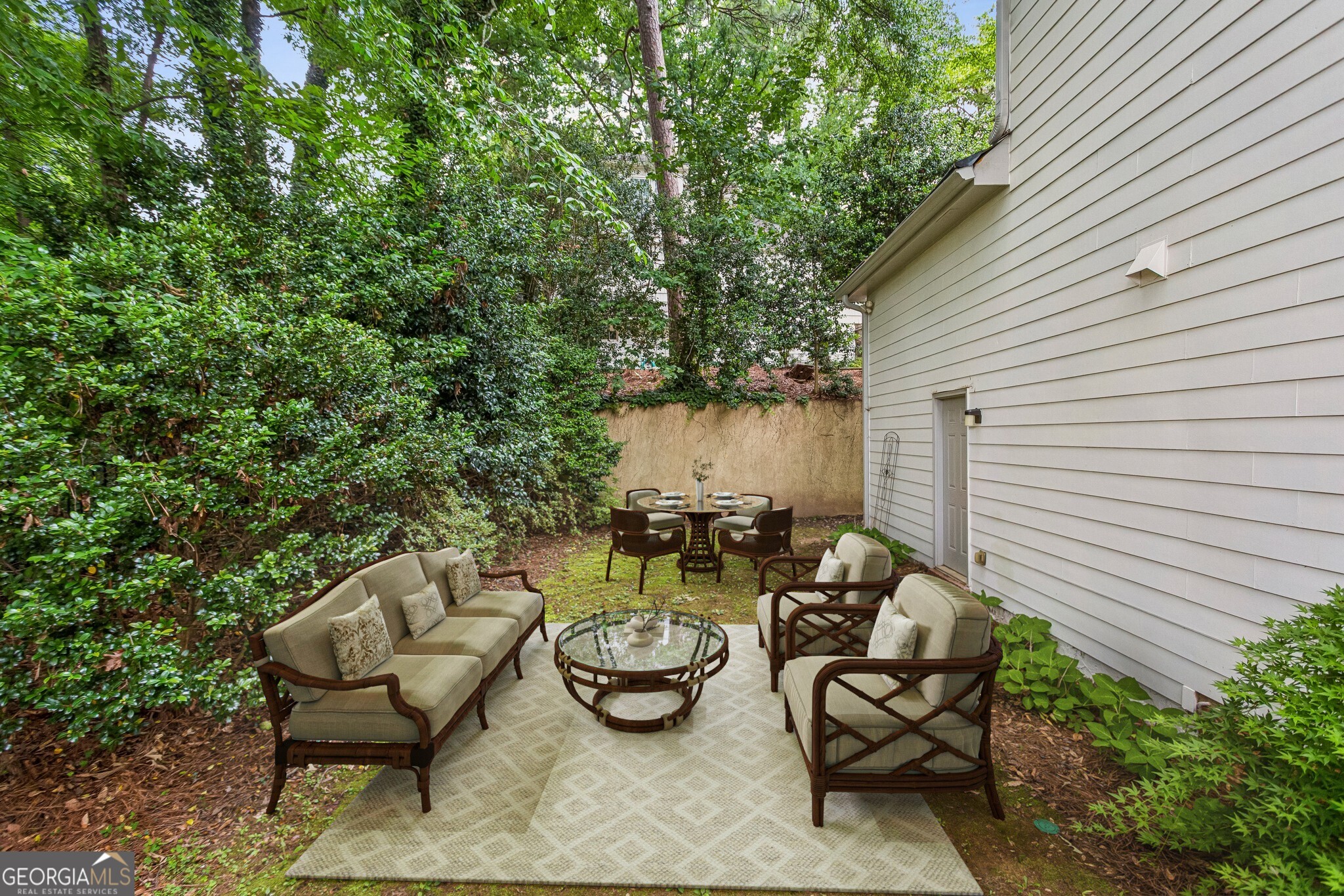 2181 McKinley Road NW