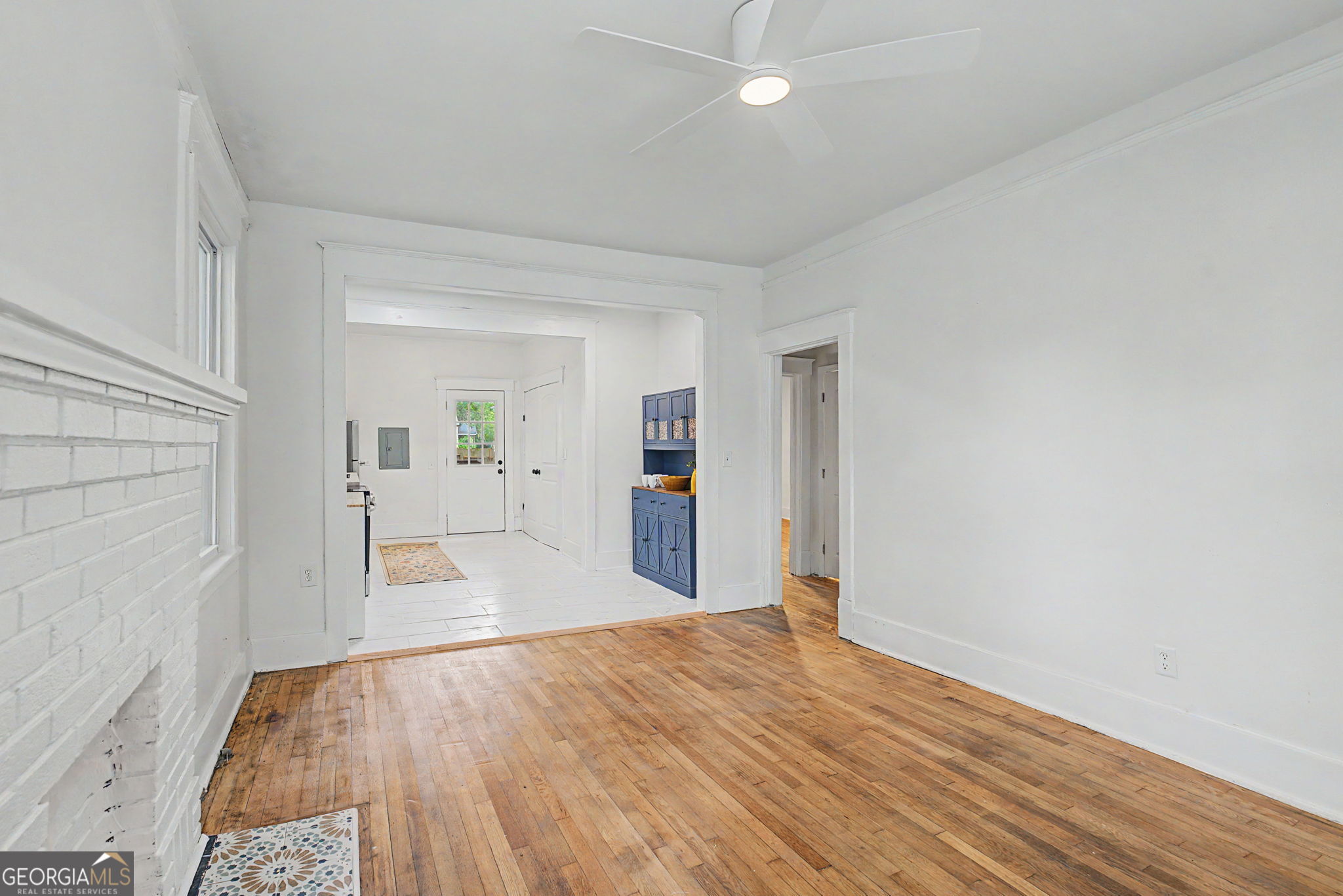 812 E 33rd Street