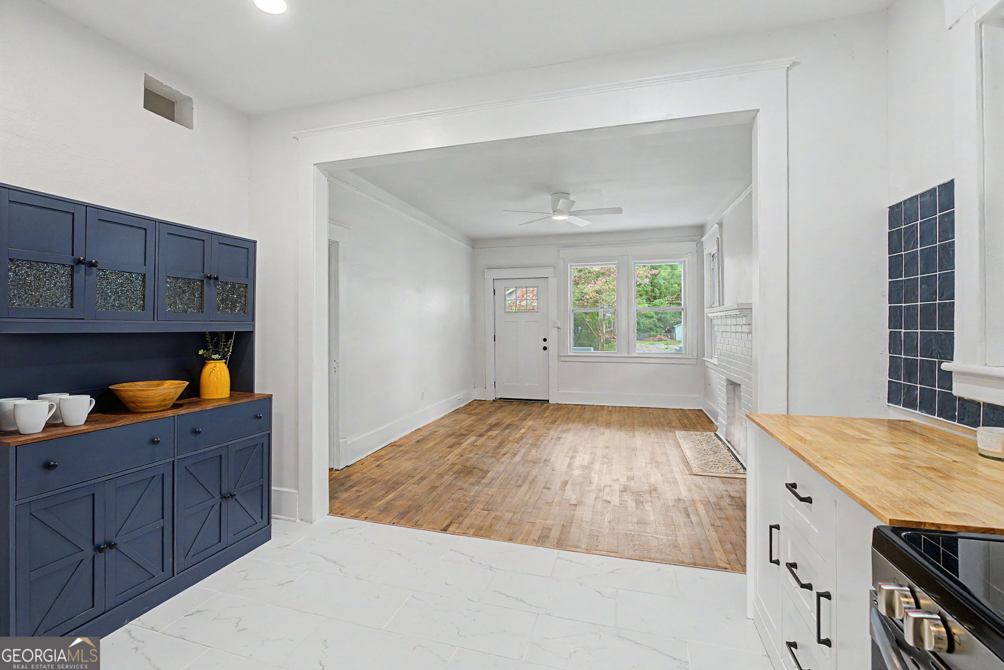 812 E 33rd Street