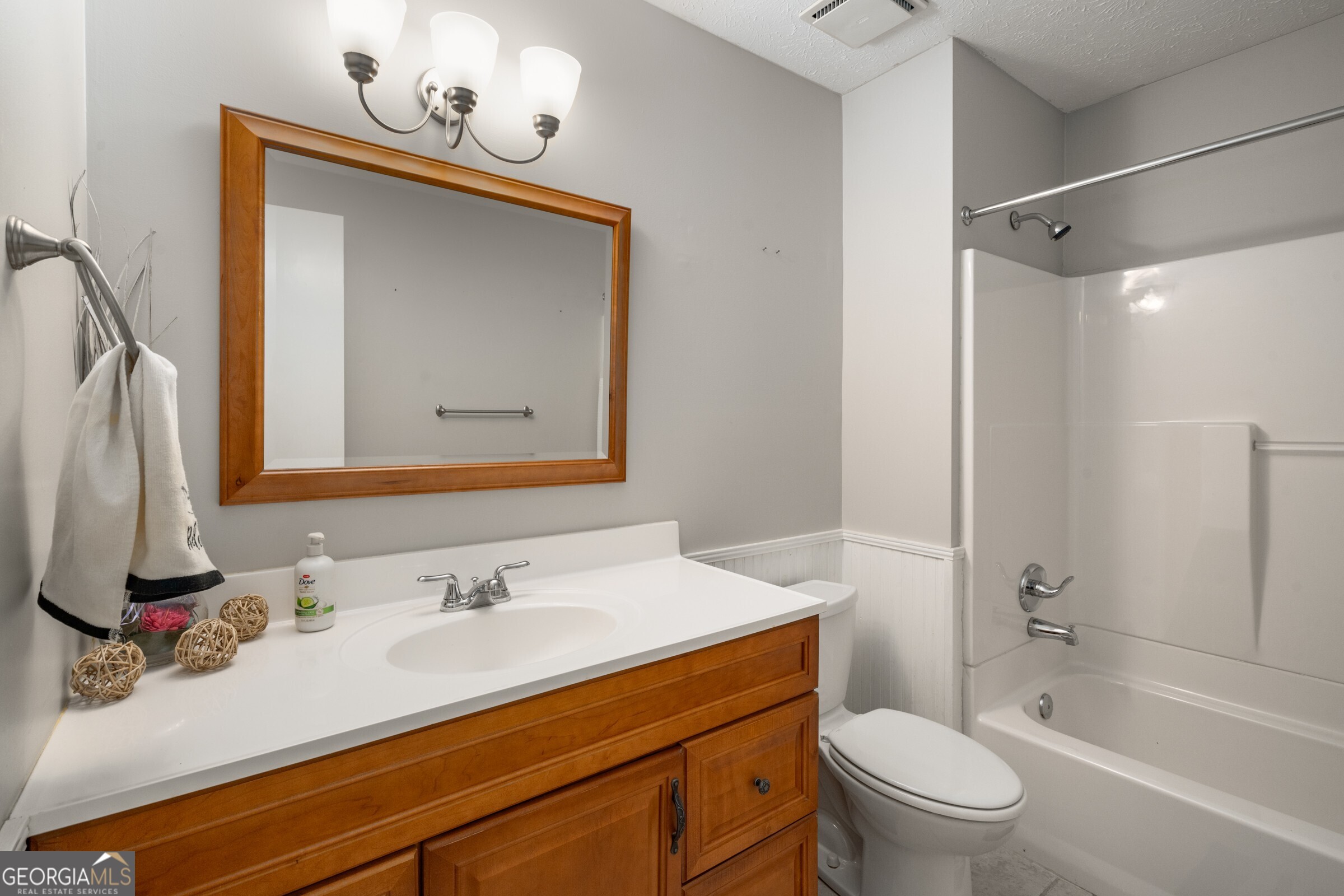 2795 Bentwood Drive