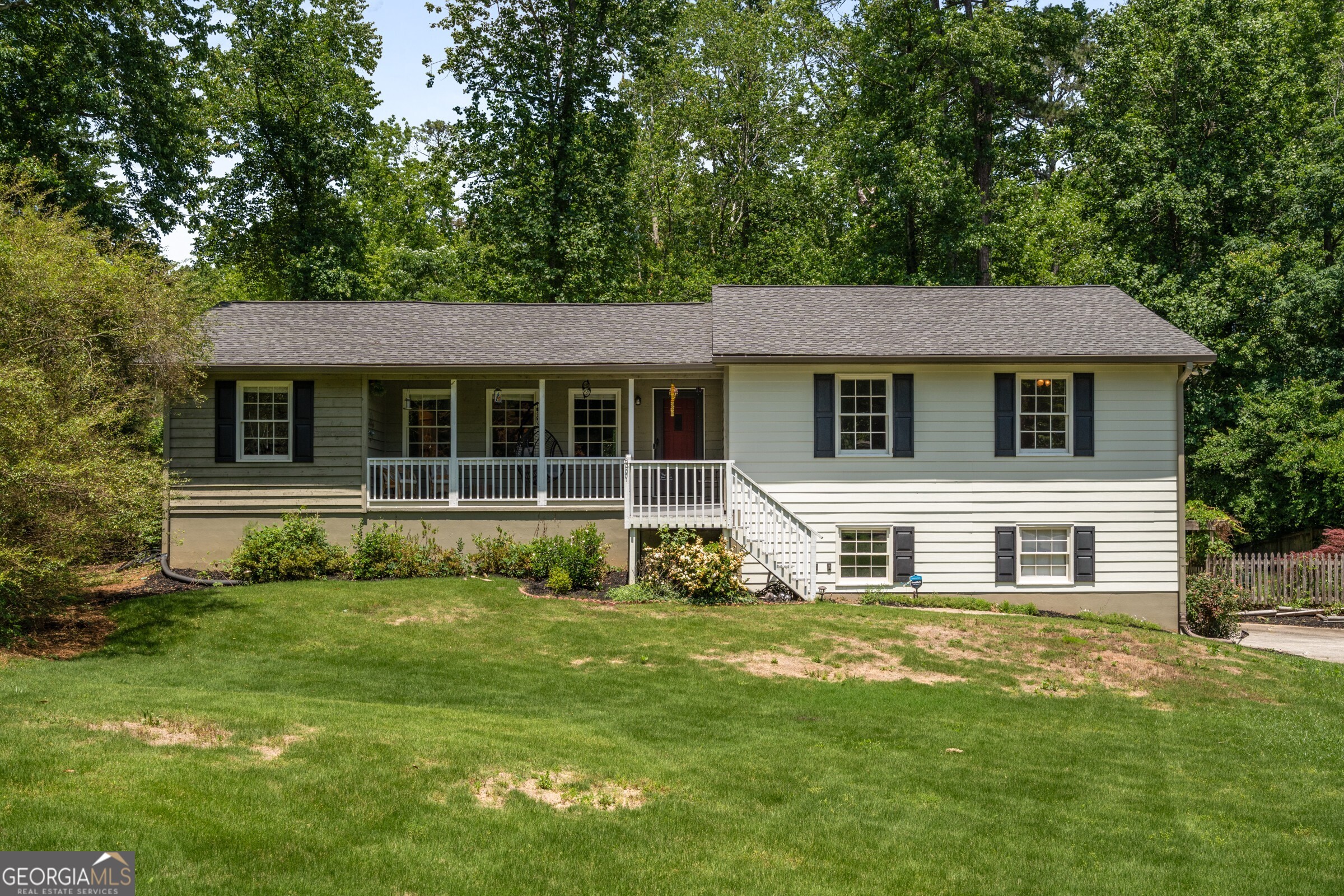 2795 Bentwood Drive