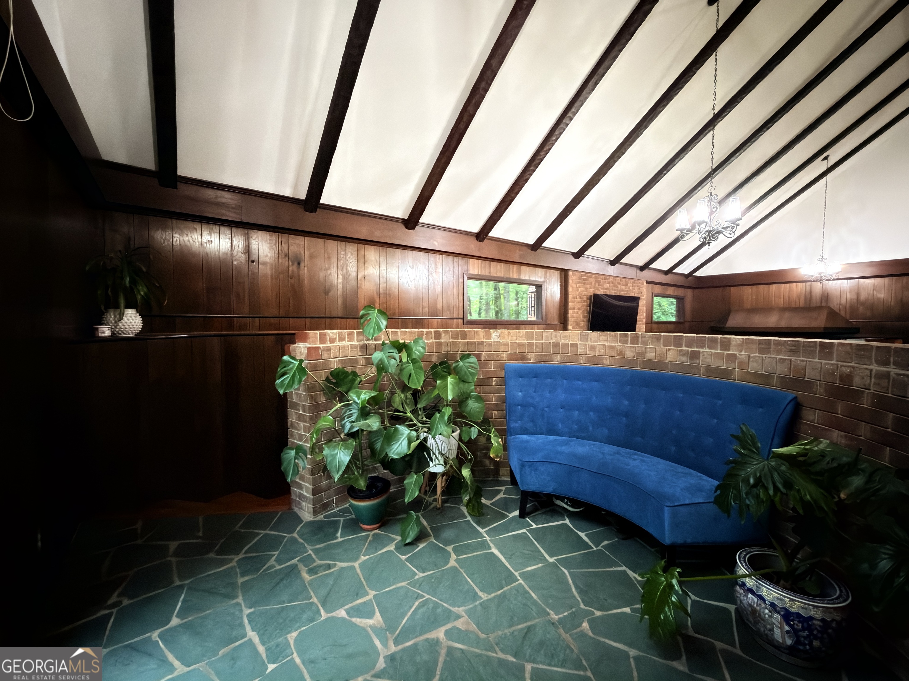 1605 Saint Tropez Way