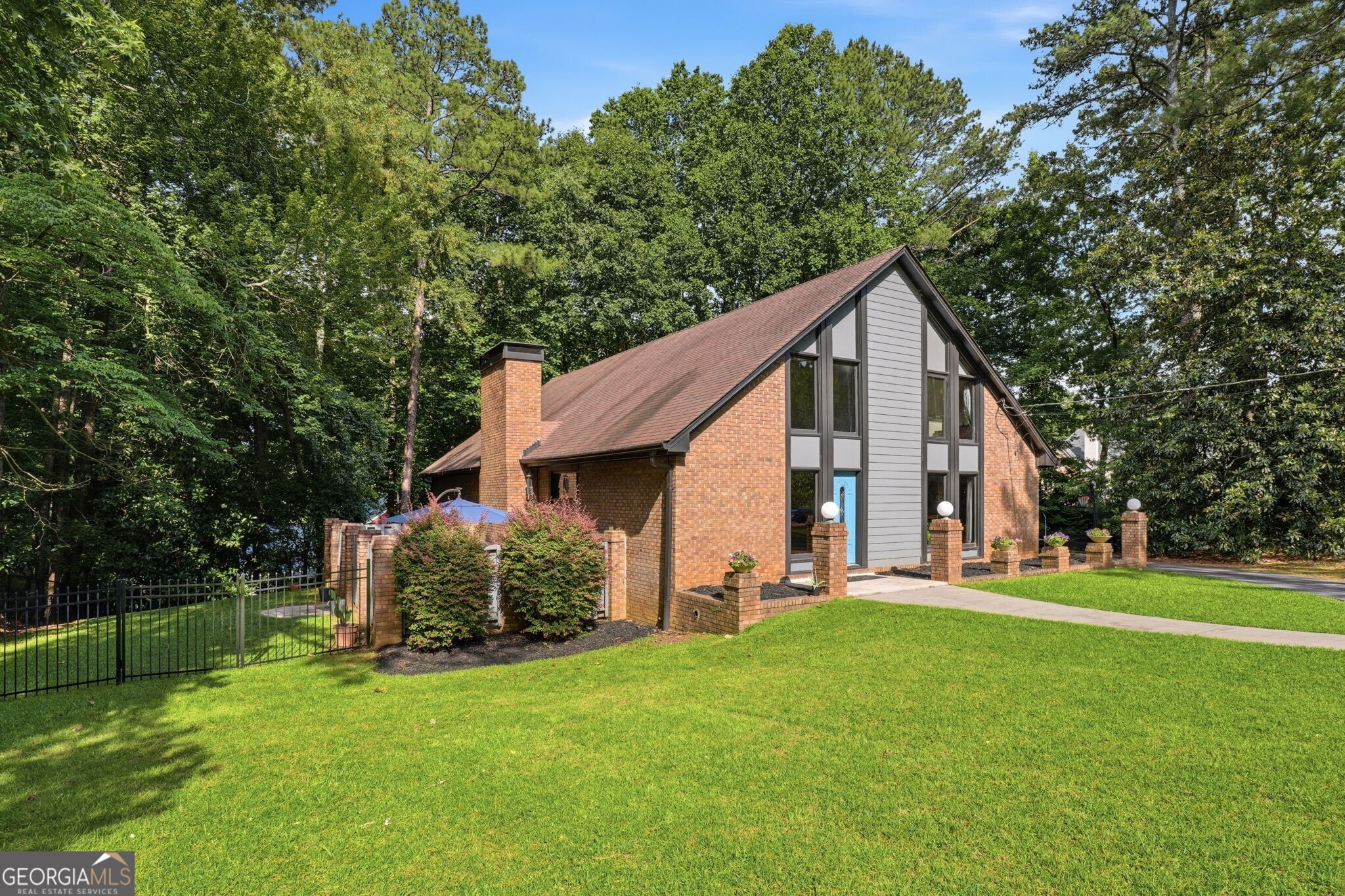 1605 Saint Tropez Way