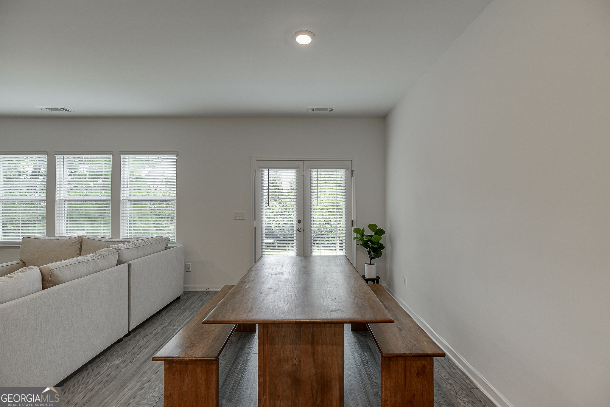 802 Edwin Lane
