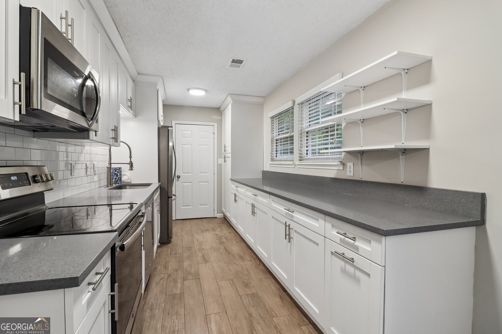 923 Bay Berry Lane