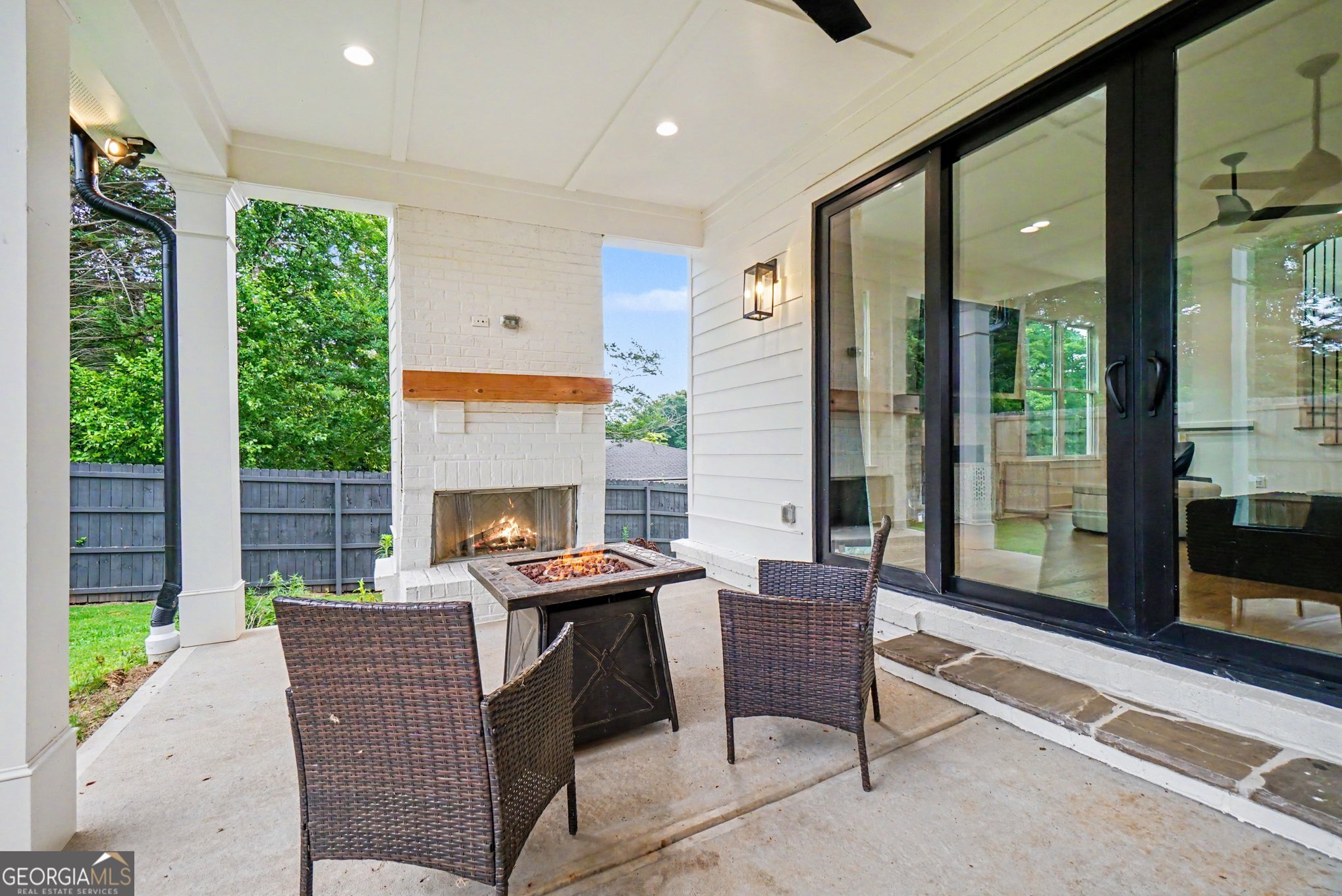 609 Reed Road SE