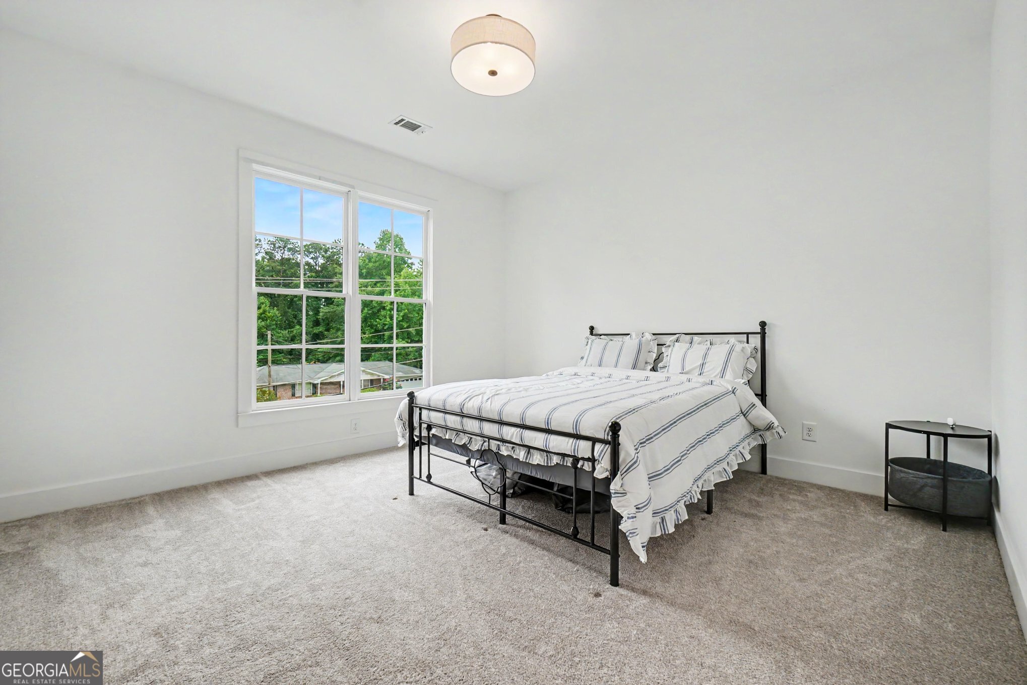 609 Reed Road SE