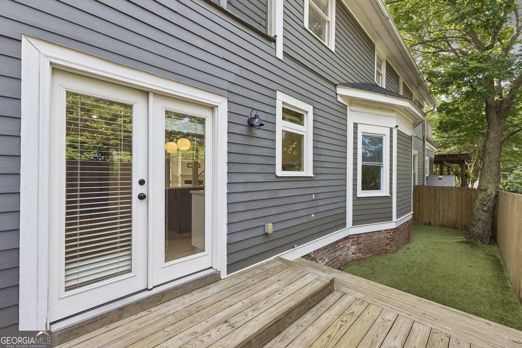 846 Saint Charles Avenue NE # B
