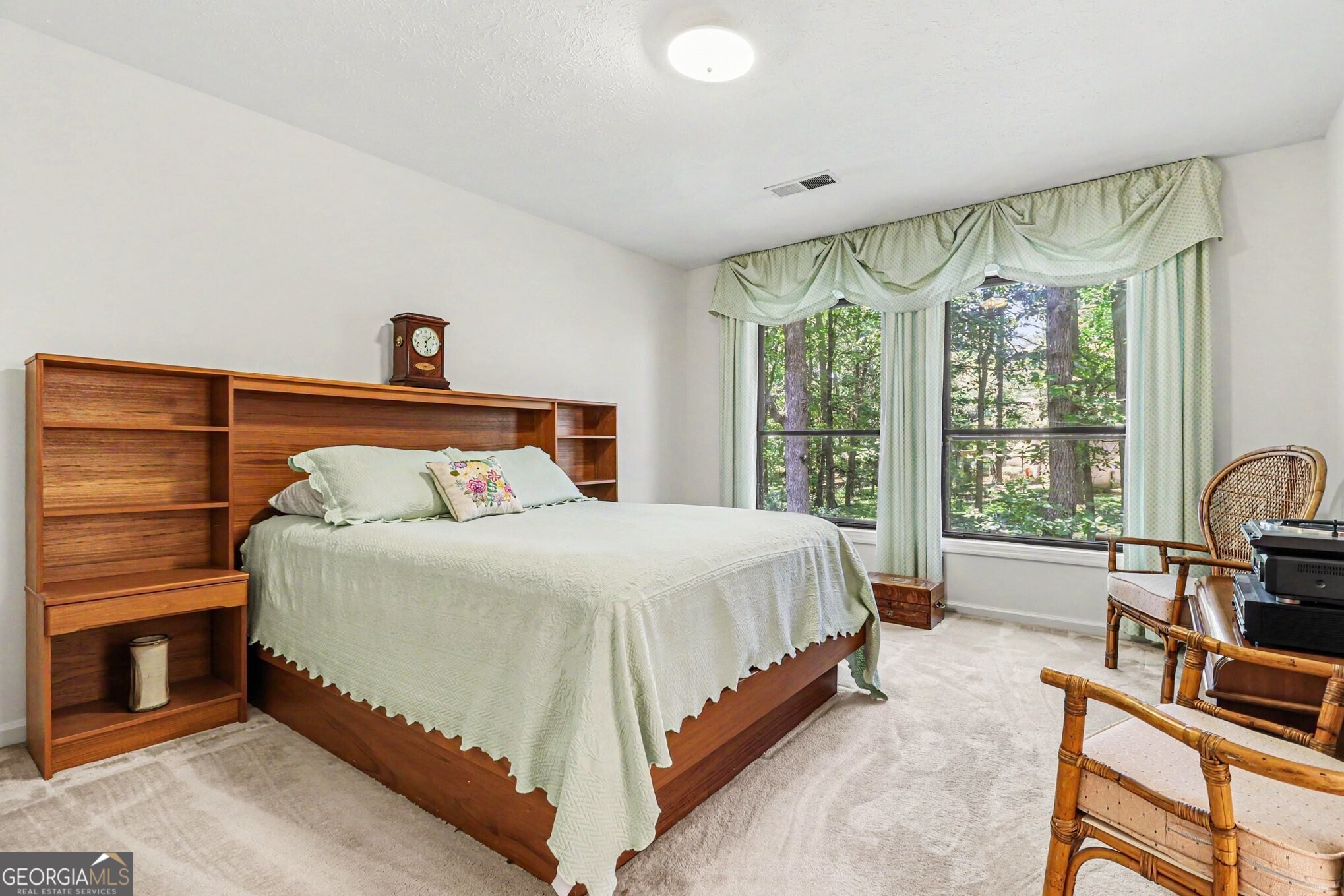 4862 Twin Lakes Trail