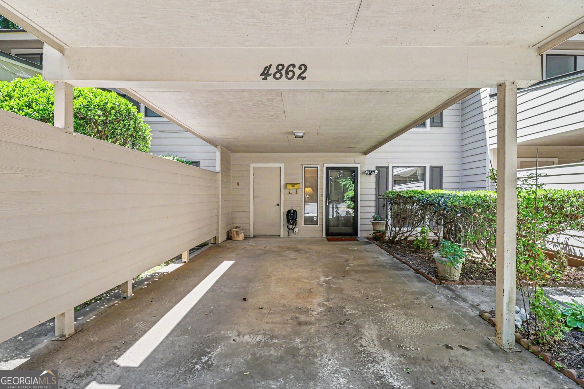 4862 Twin Lakes Trail