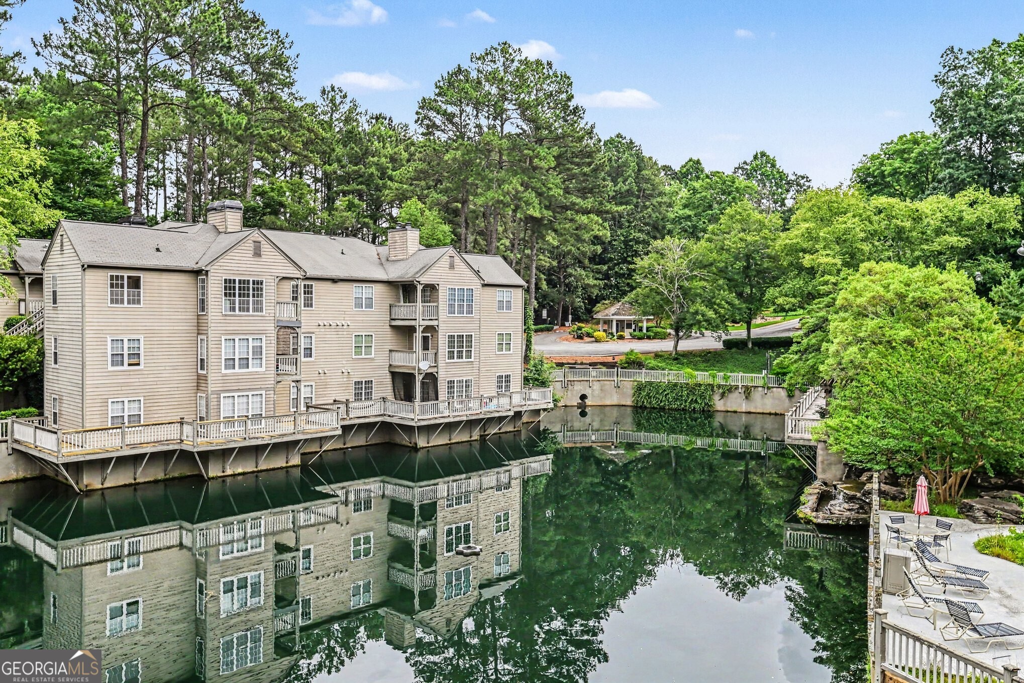 408 Mill Pond Court SE