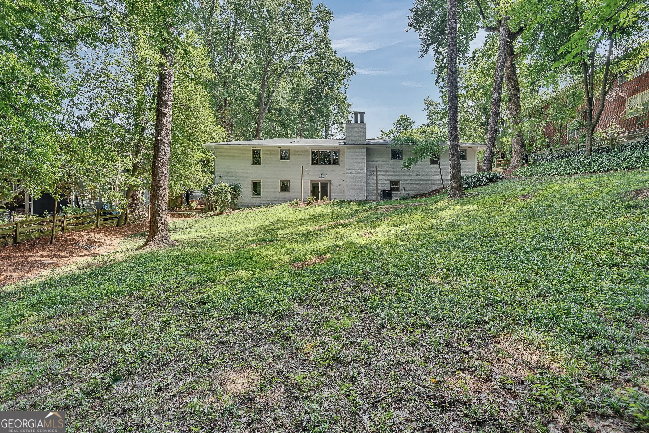 2574 Woodwardia Road NE