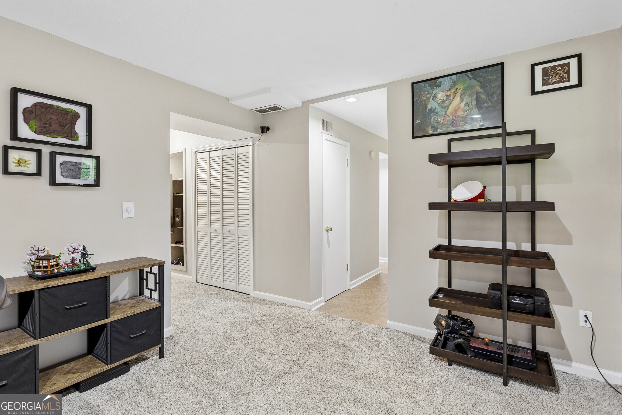 696 Cades Cove Court