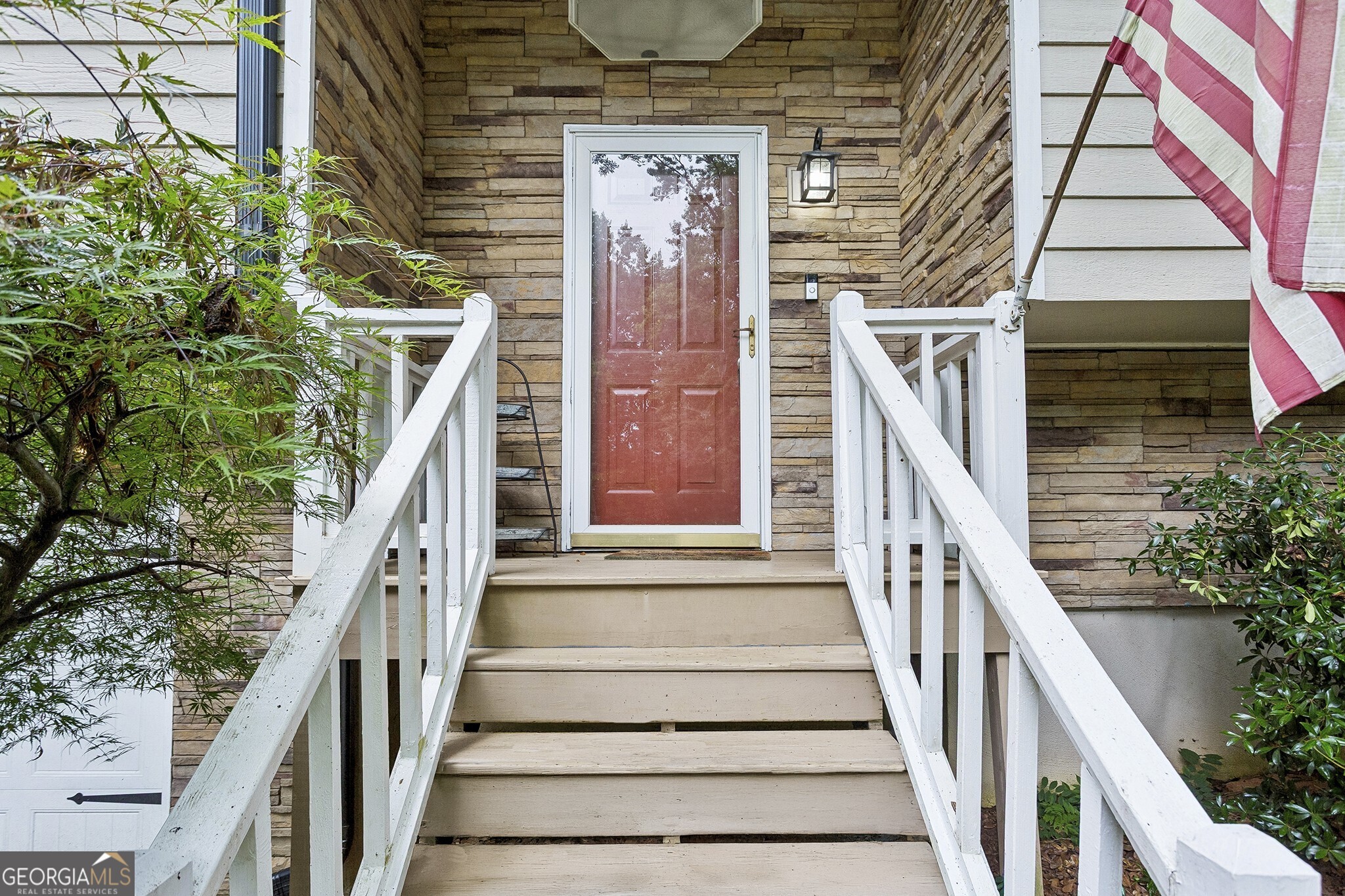 696 Cades Cove Court