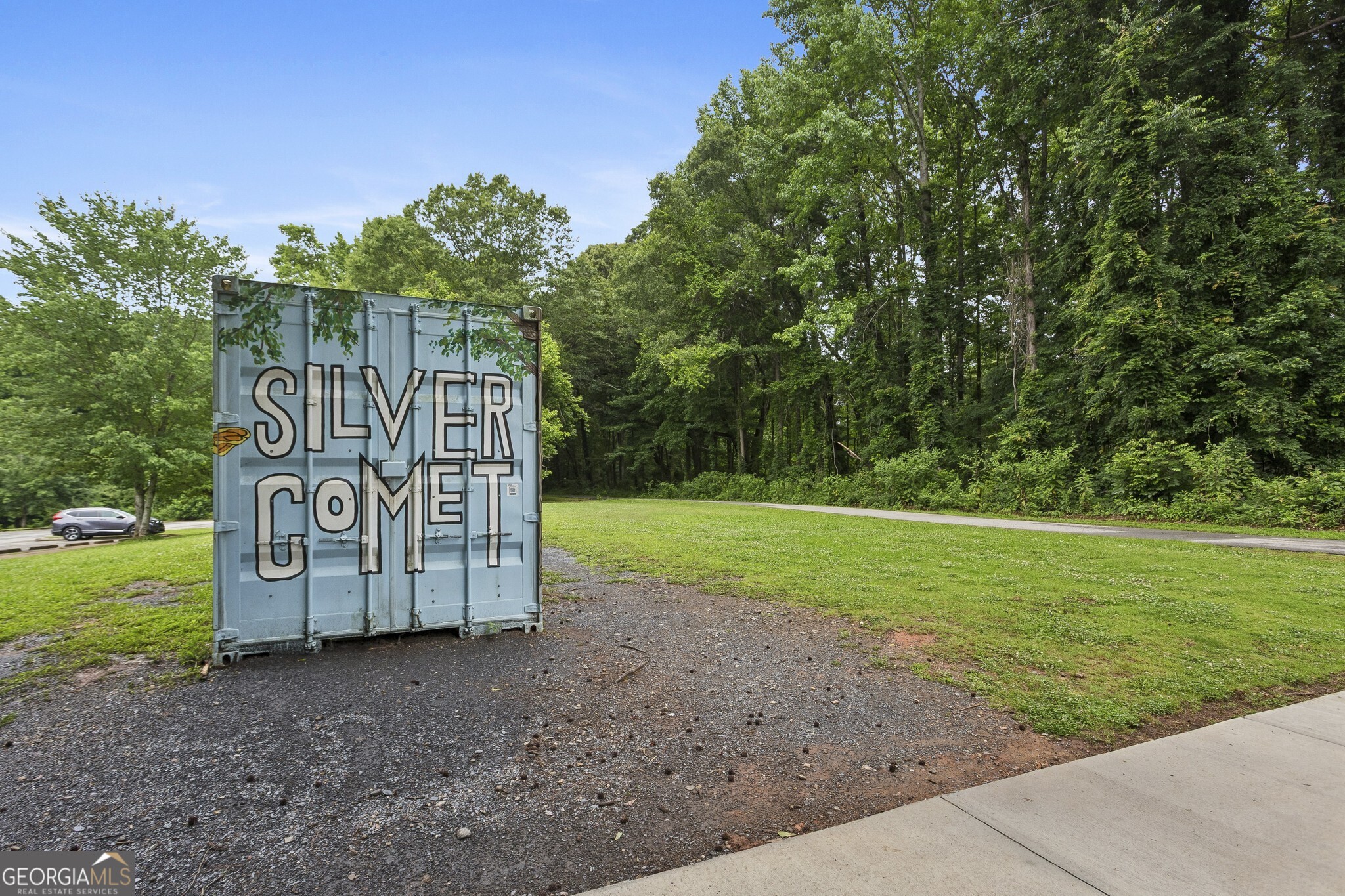 696 Cades Cove Court