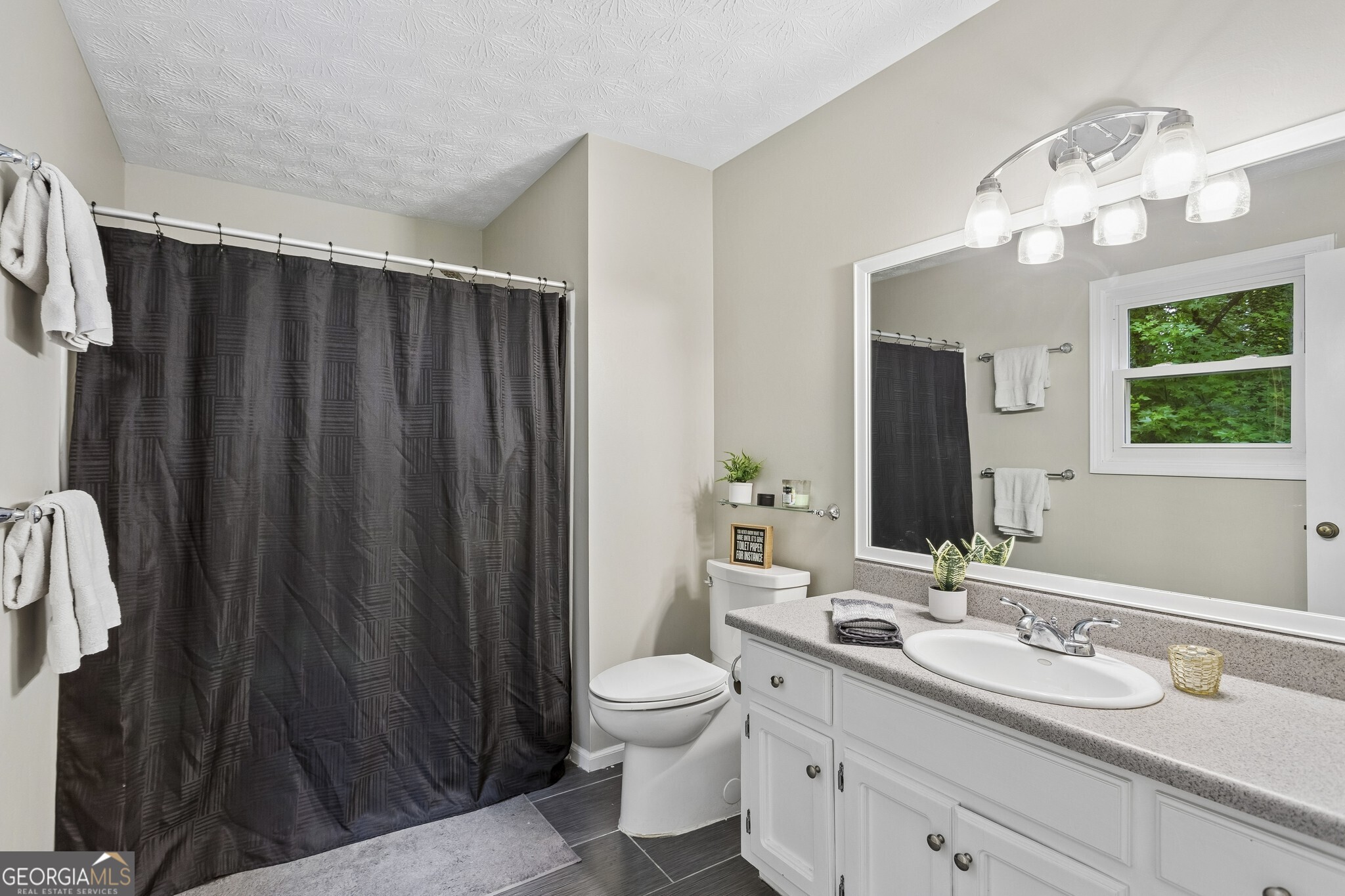 696 Cades Cove Court