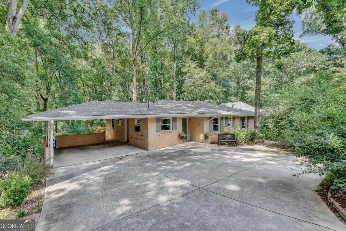 2774 Overlook Drive