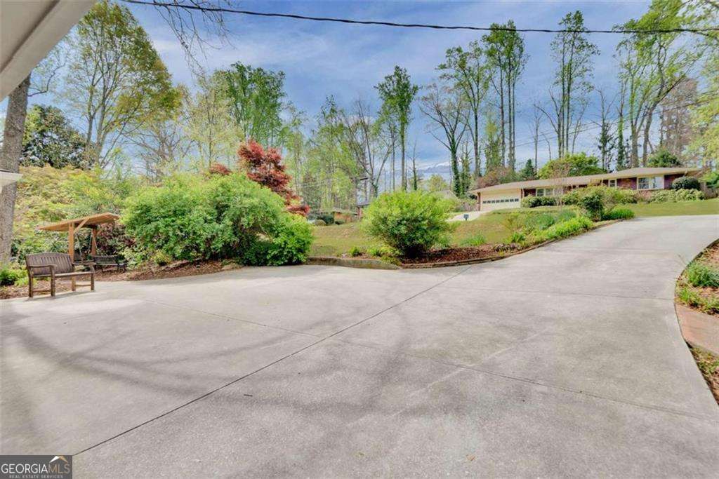 2774 Overlook Drive