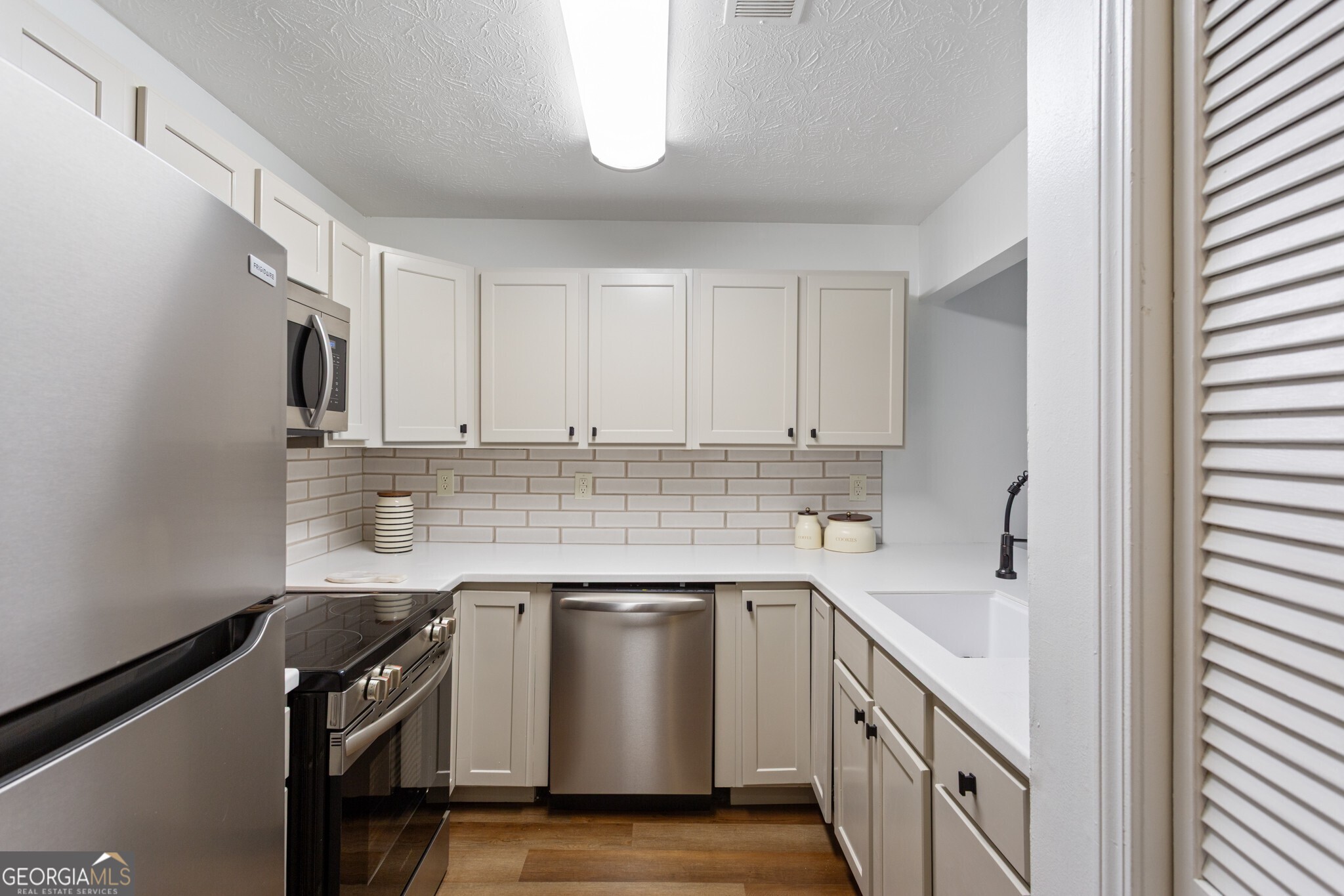476 Teal Ct