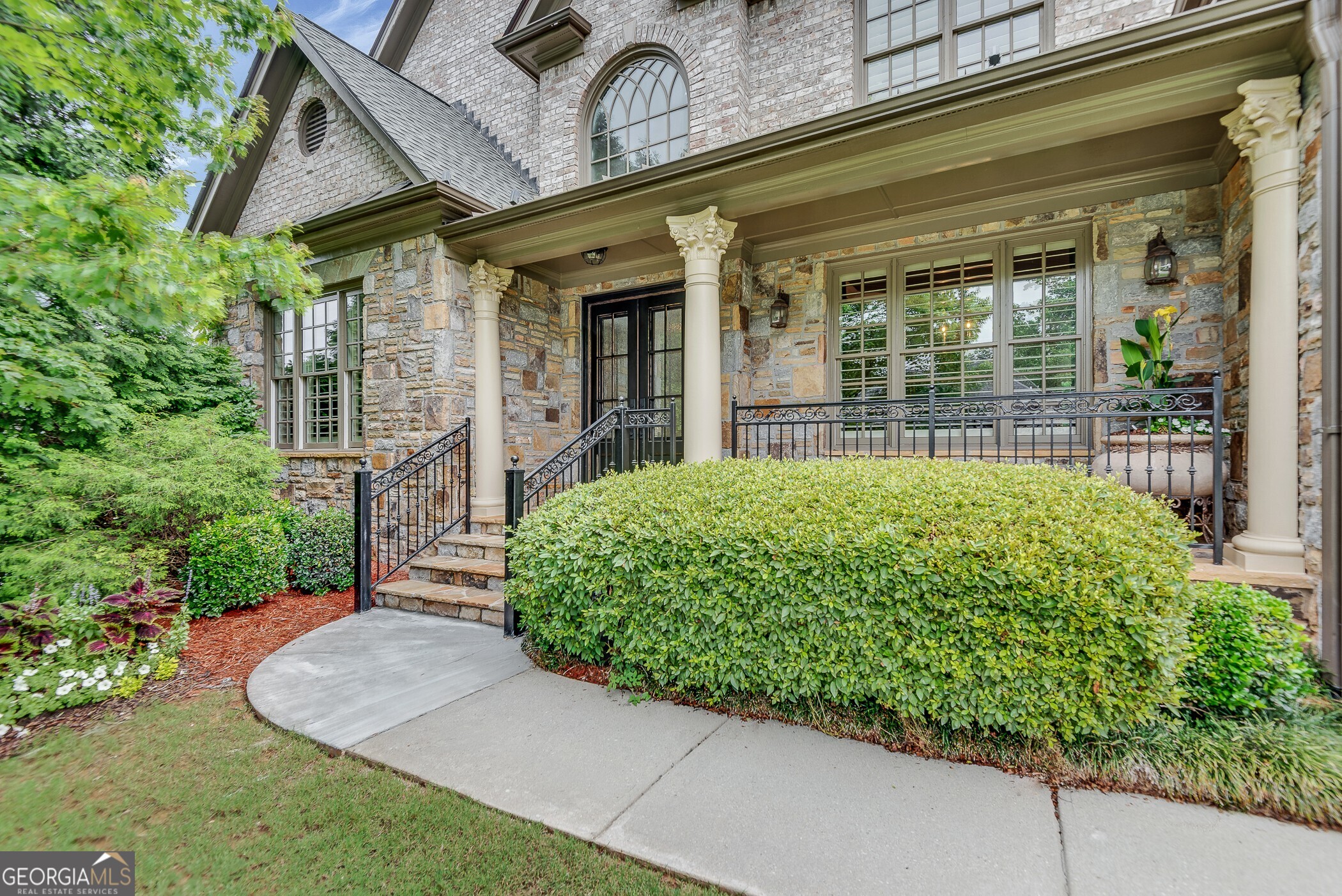 2494 Oak Grove Estates NE