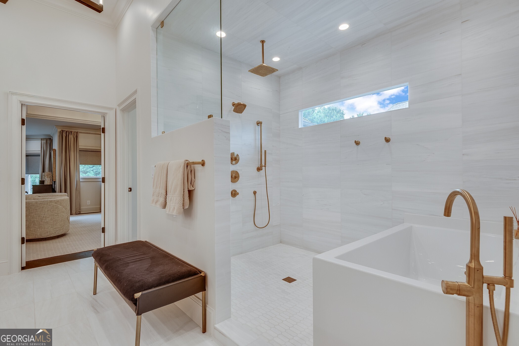 2494 Oak Grove Estates NE