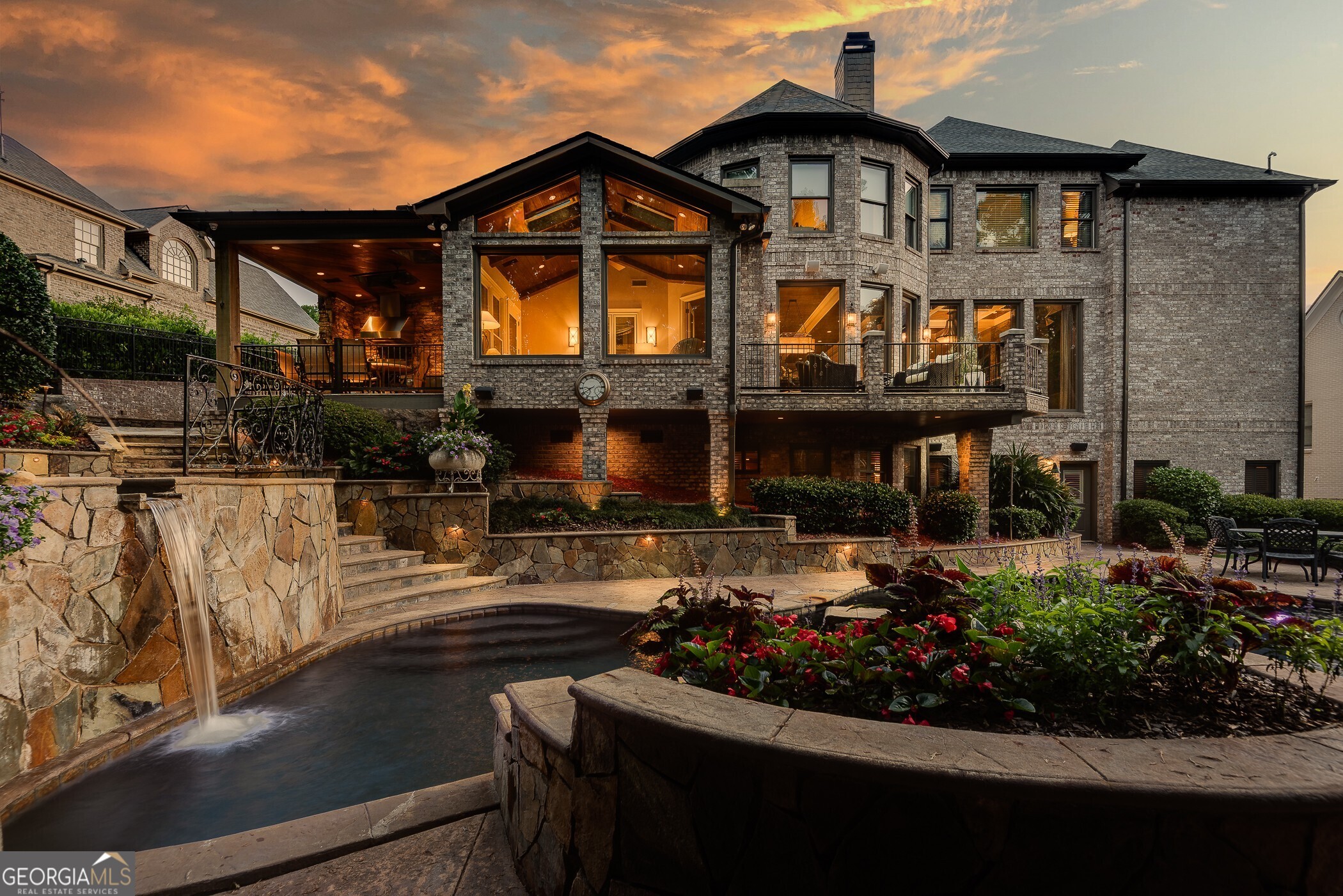2494 Oak Grove Estates NE