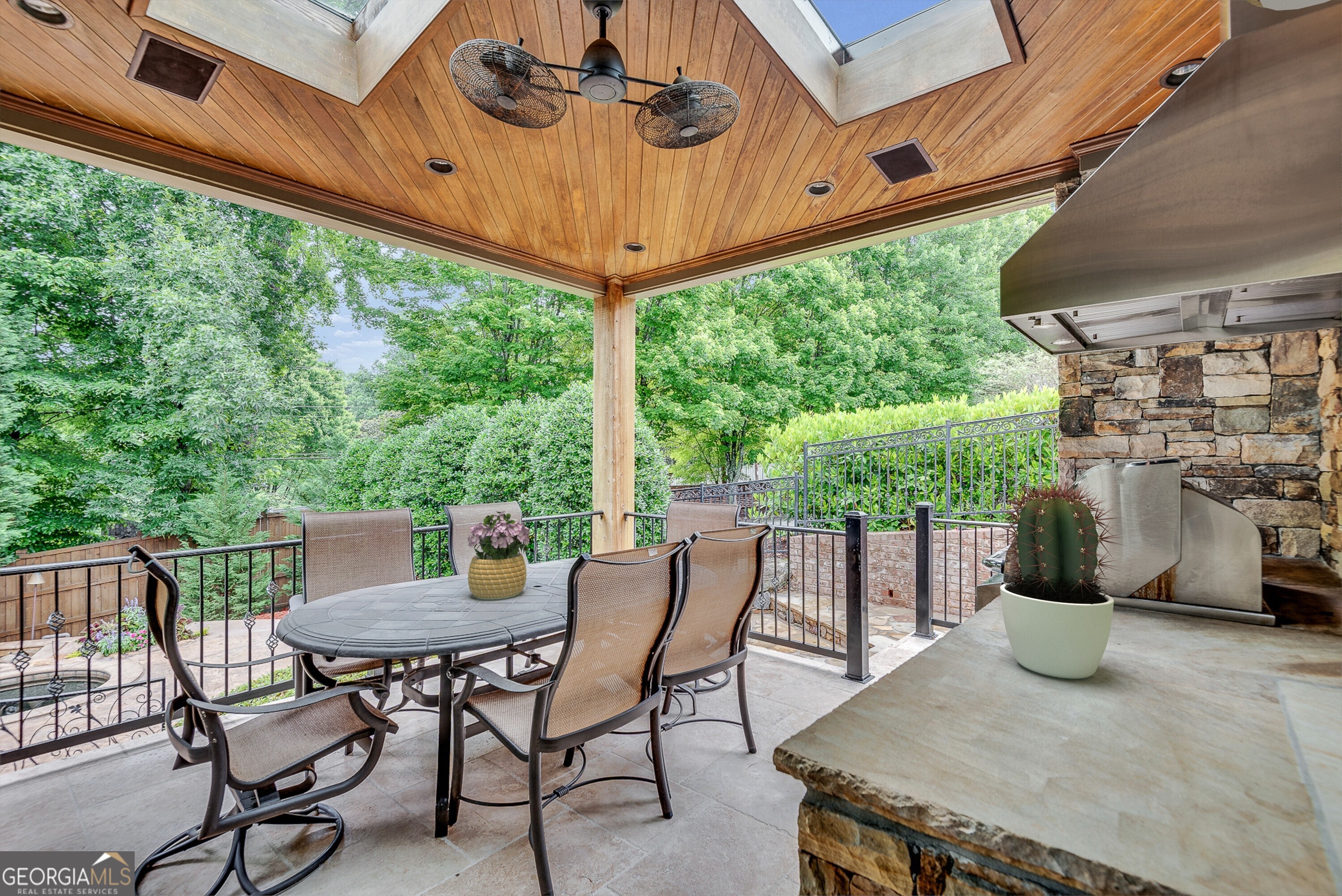 2494 Oak Grove Estates NE