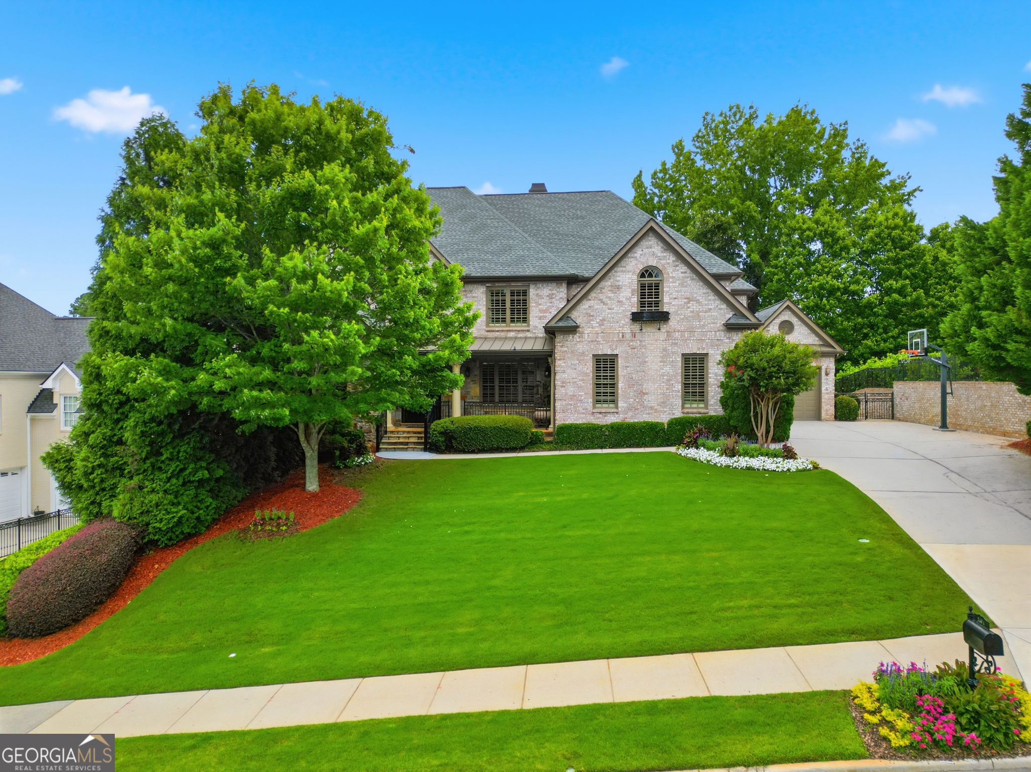 2494 Oak Grove Estates NE