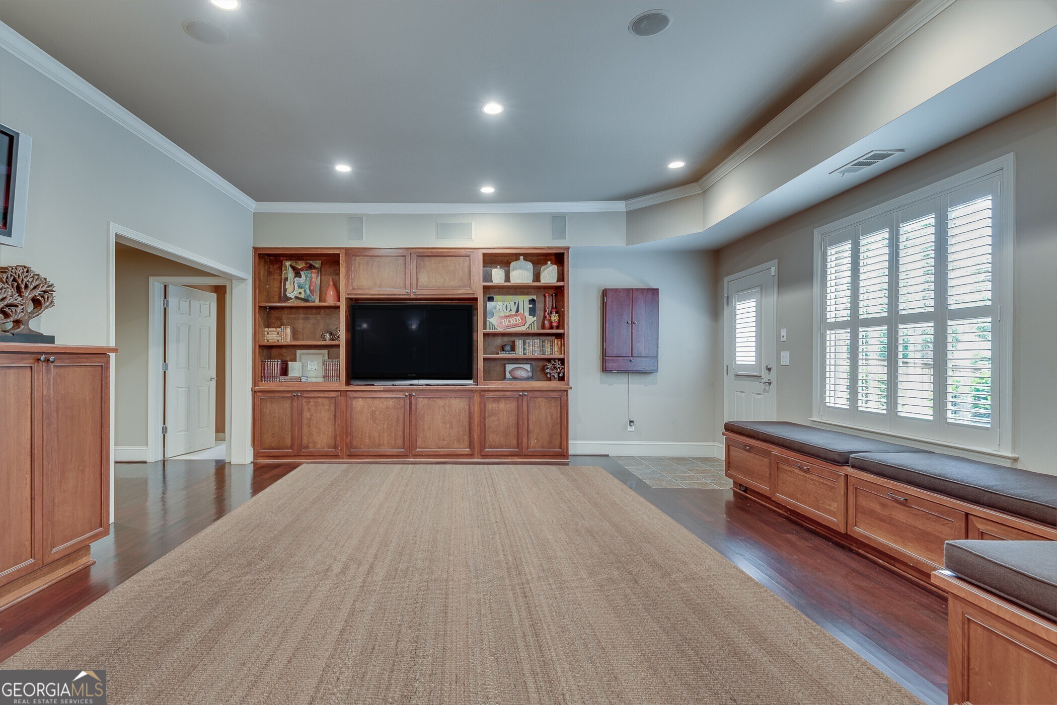 2494 Oak Grove Estates NE