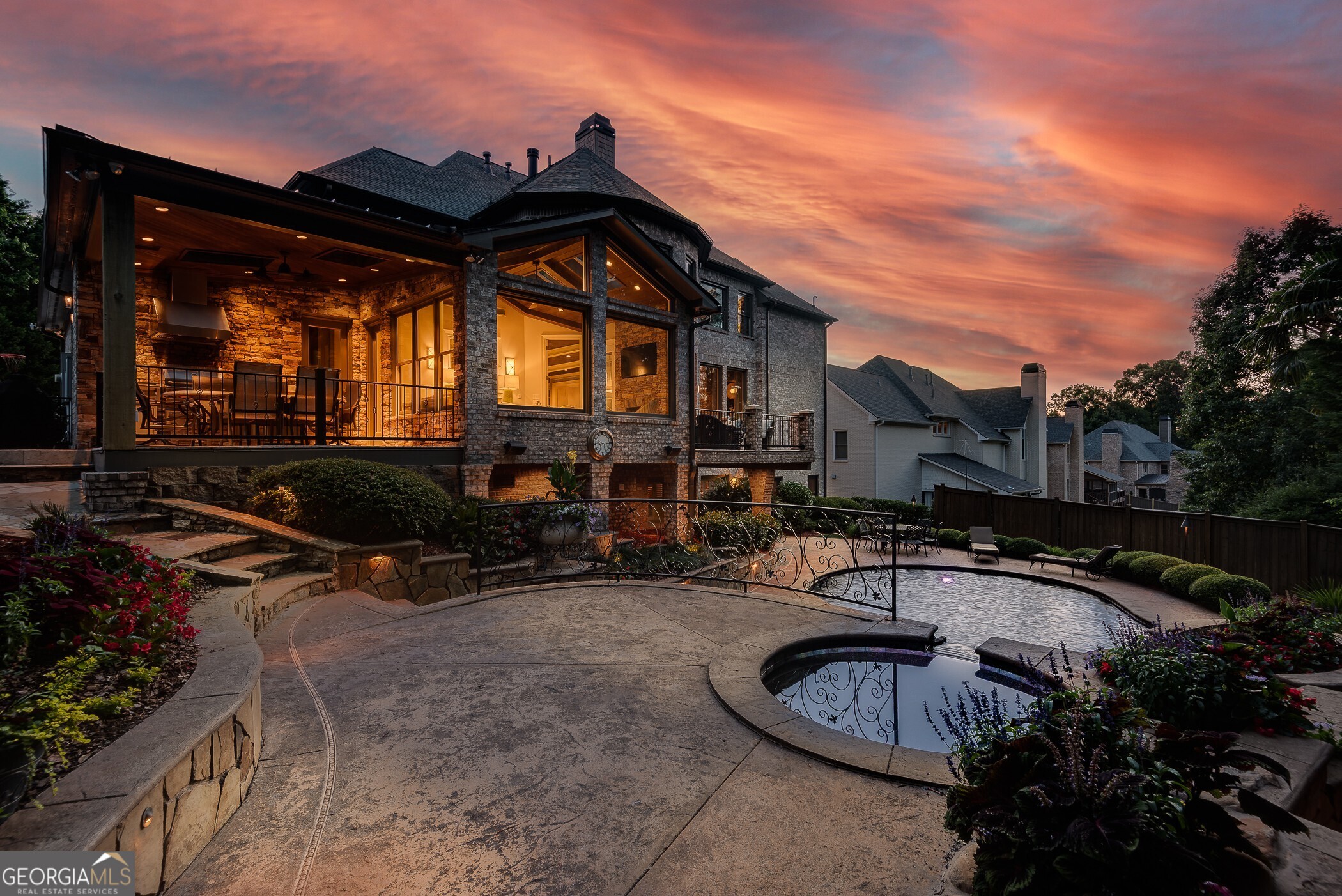 2494 Oak Grove Estates NE