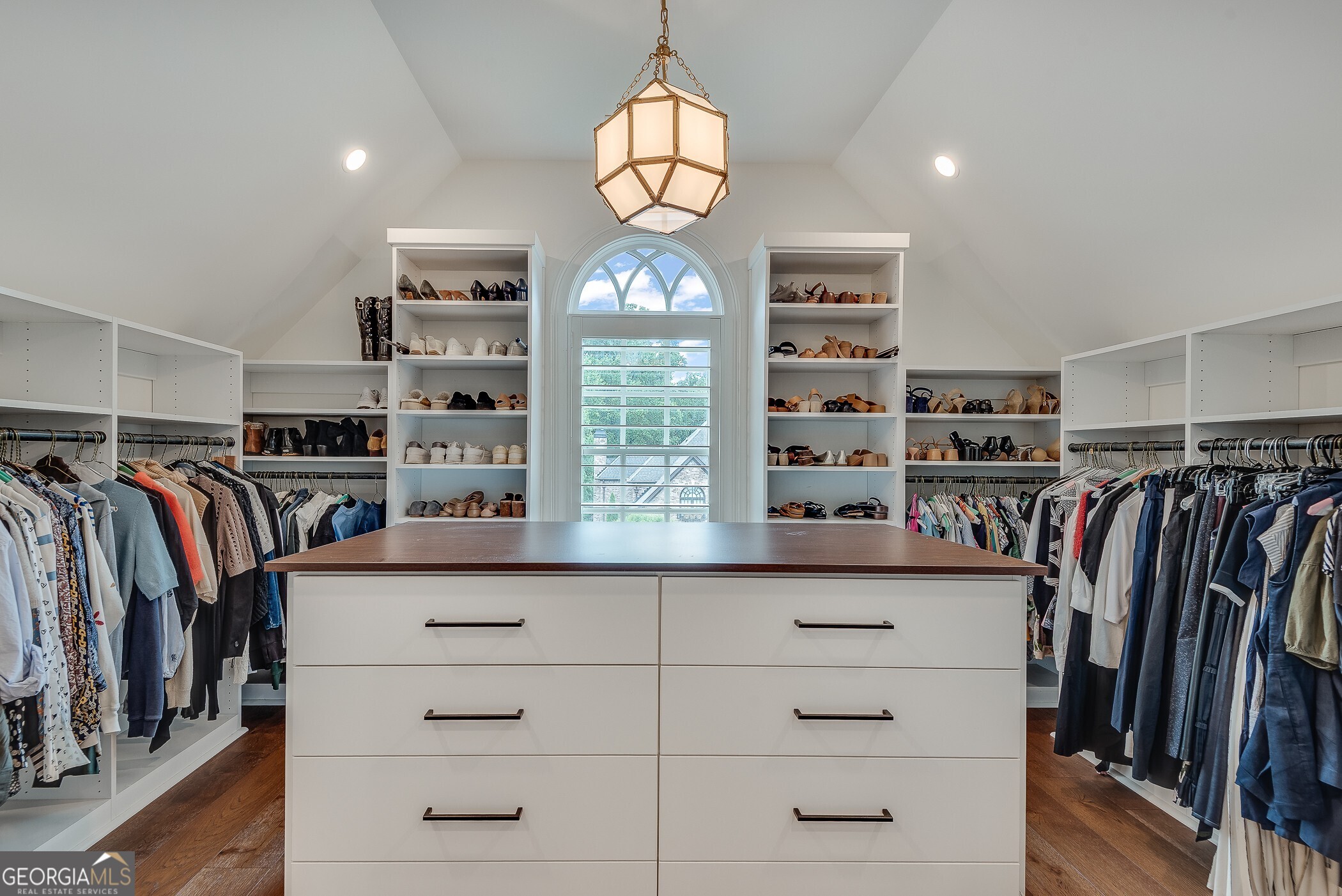 2494 Oak Grove Estates NE