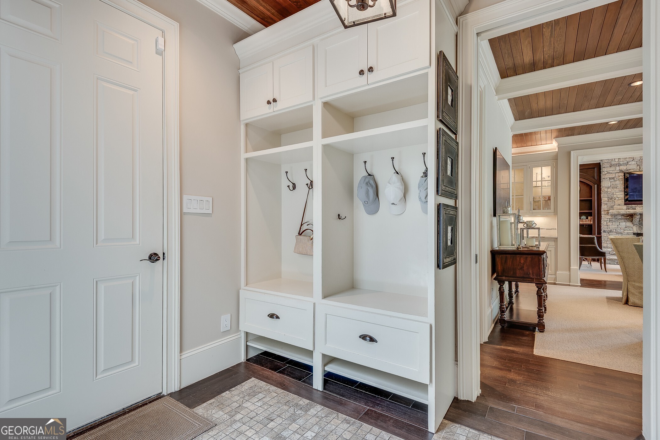2494 Oak Grove Estates NE