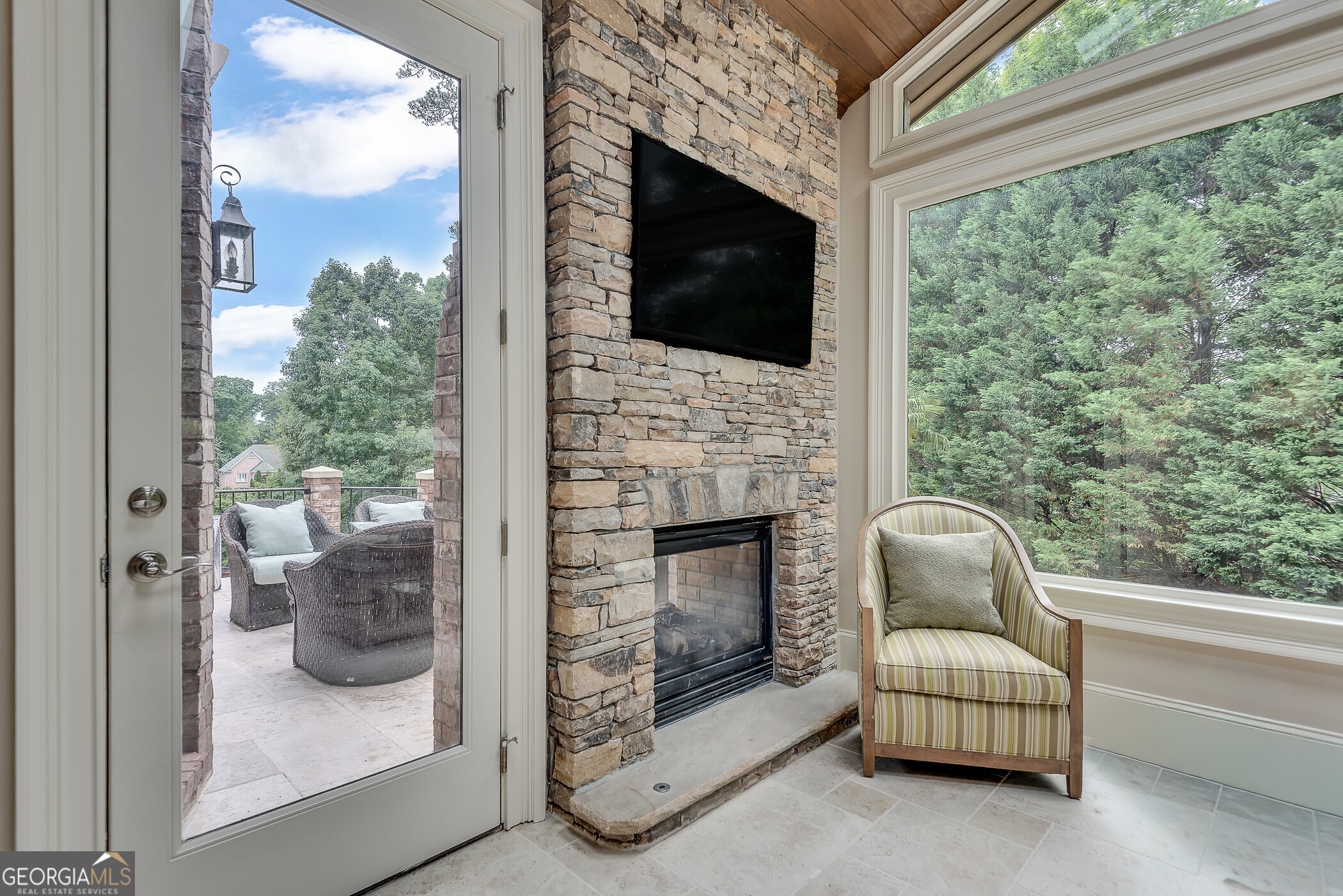 2494 Oak Grove Estates NE