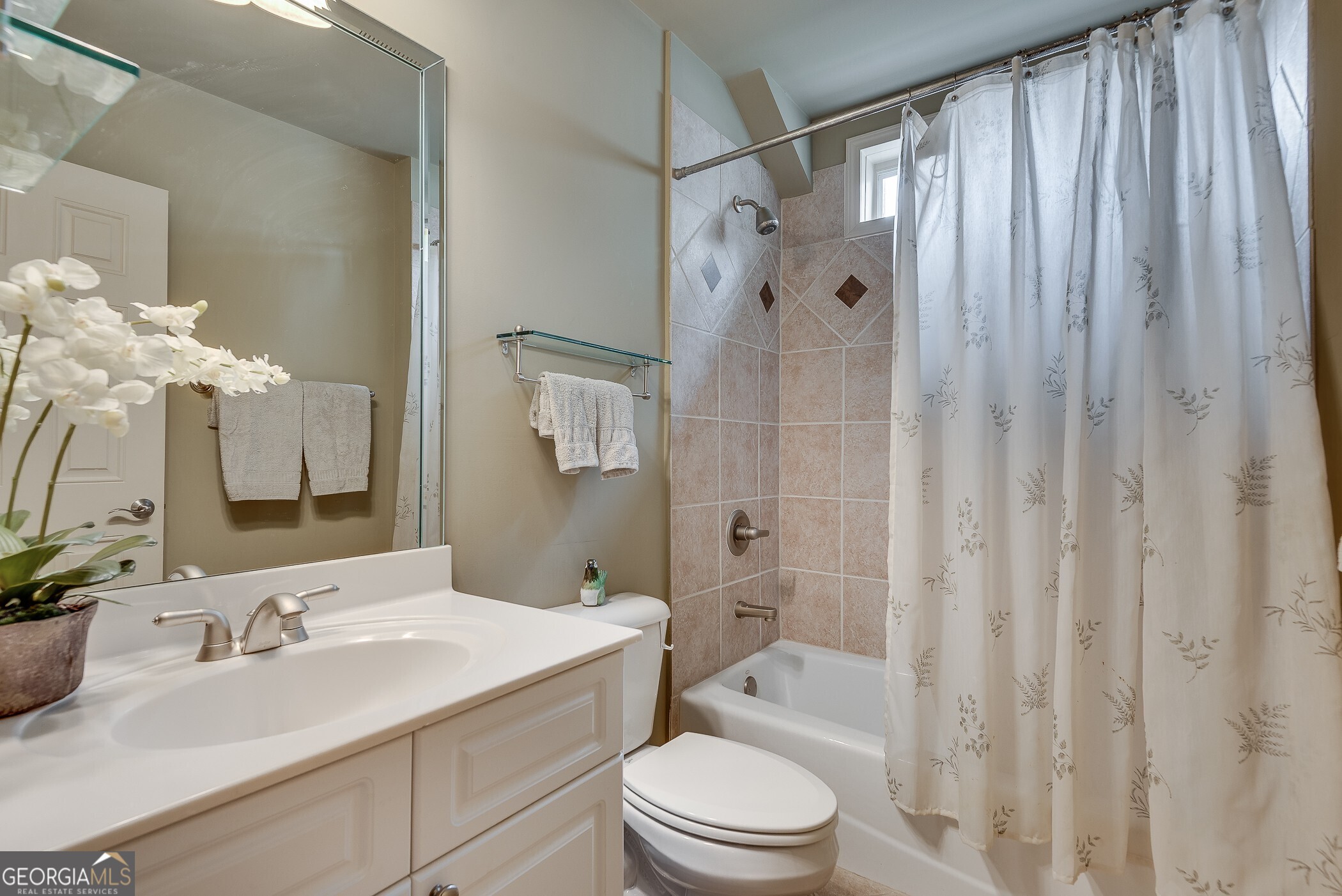2494 Oak Grove Estates NE