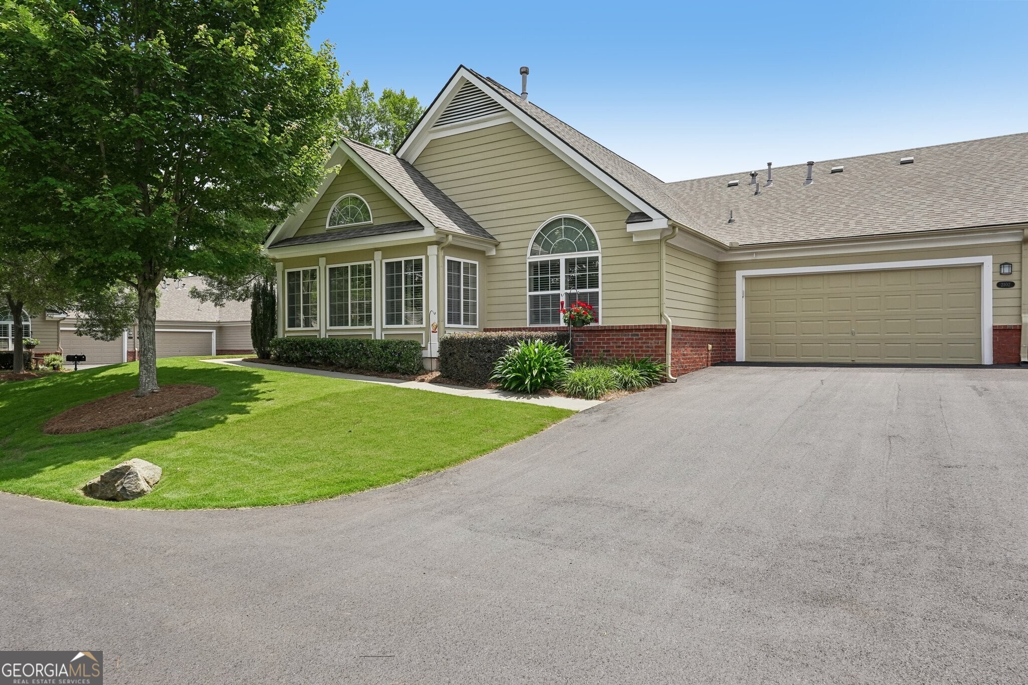 2102 Sweet Apple Circle