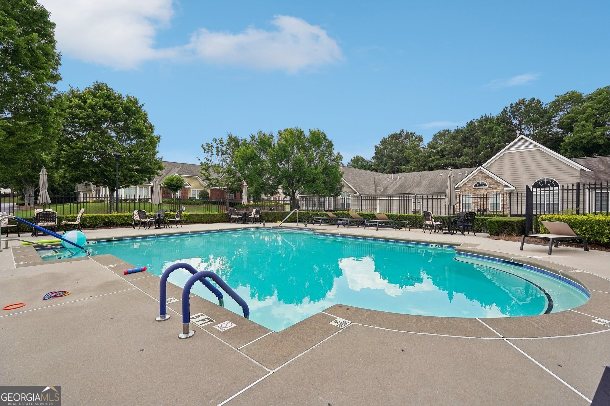 2102 Sweet Apple Circle